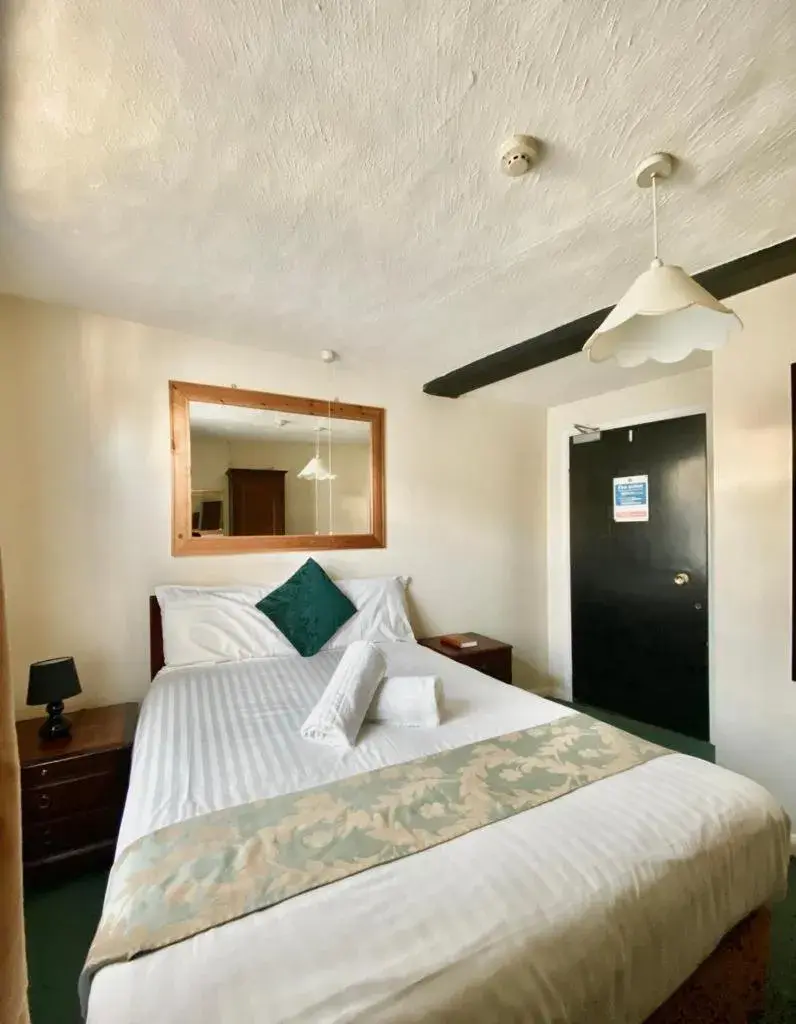 Standard Double Room in Greyfriars Lodge Canterbury Standard Double Room in Greyfriars Lodge Canterbury