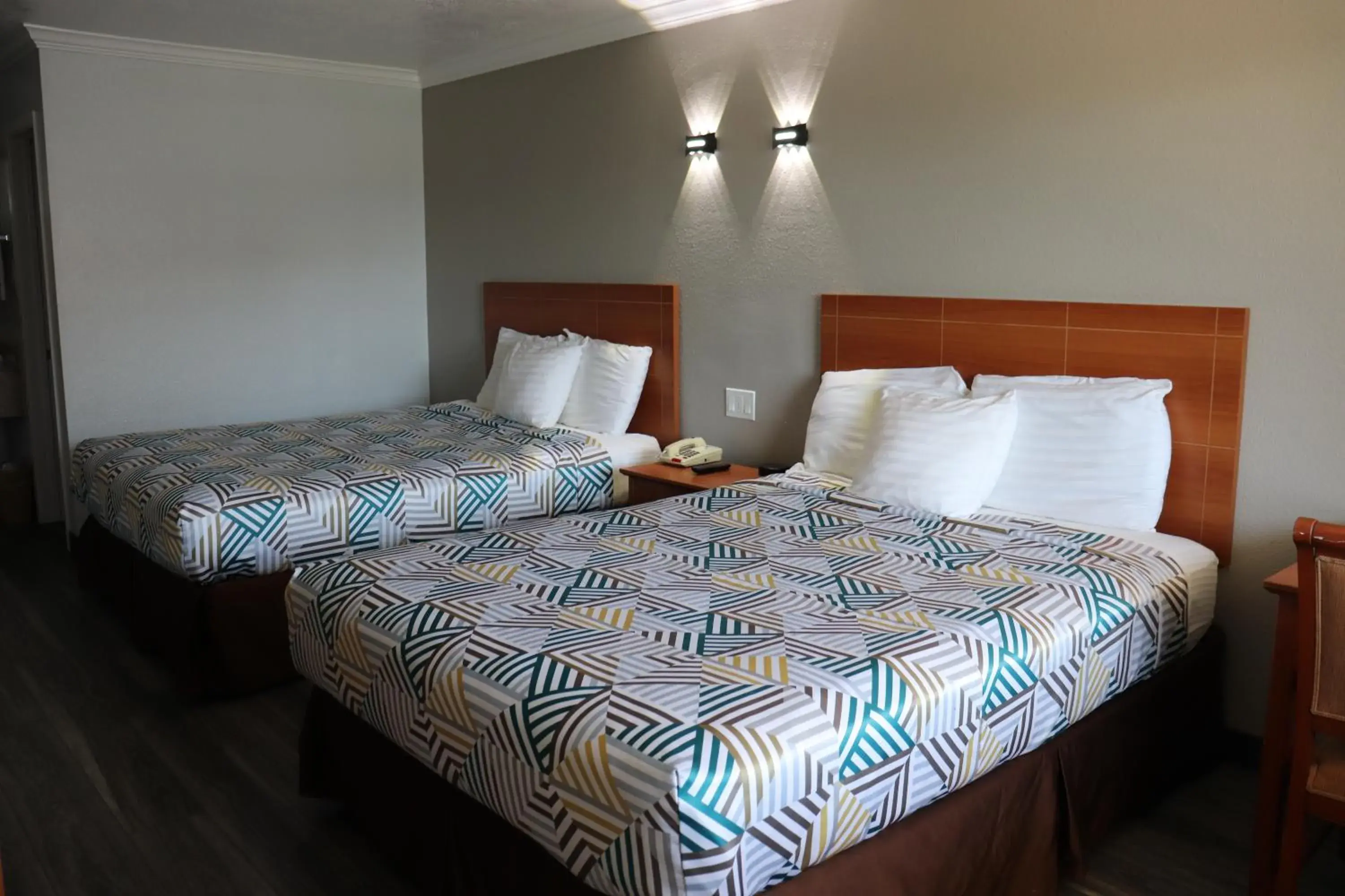 Bed in Motel 6-Alvin, TX Bed in Motel 6-Alvin, TX