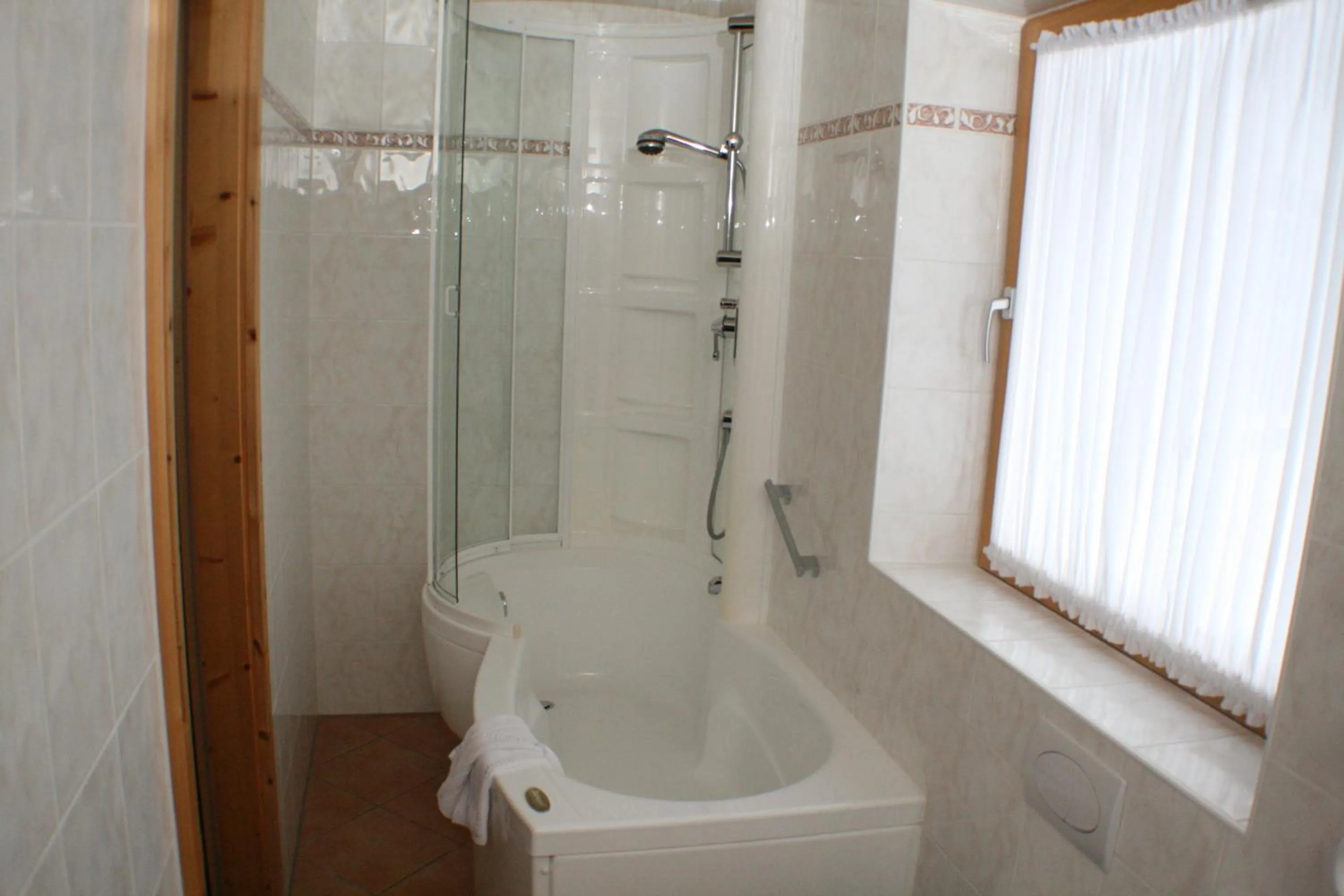 Bathroom in Gästehaus Heimgarten