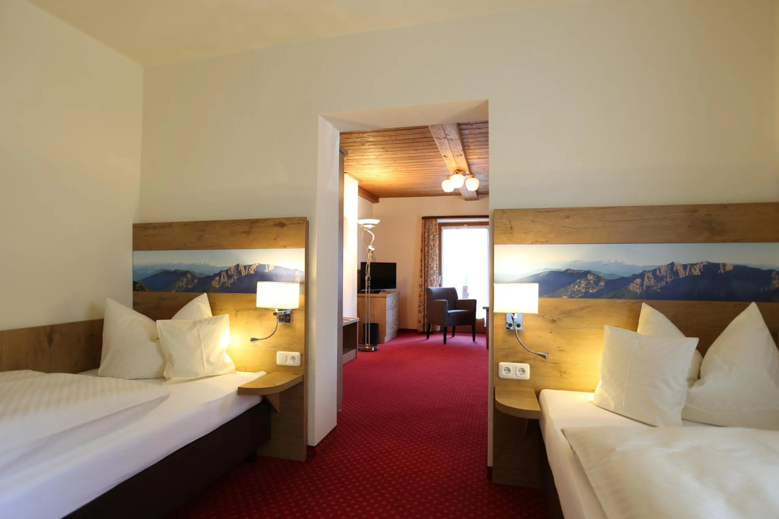 Photo of the whole room, Bed in Gästehaus Heimgarten