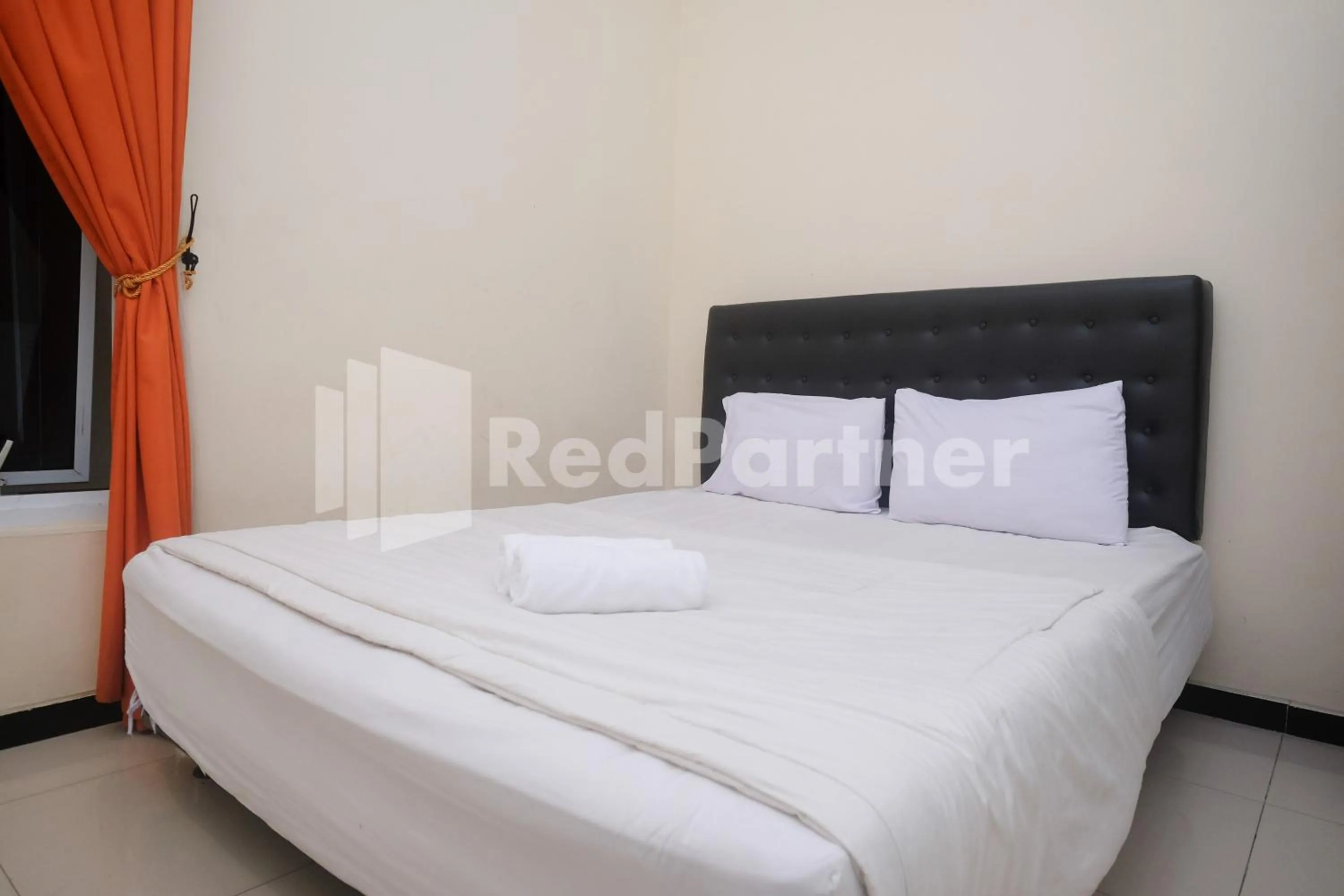 Bed in Griya Loka 1 Syariah Near RSUD Dr Kariadi Mitra RedDoorz