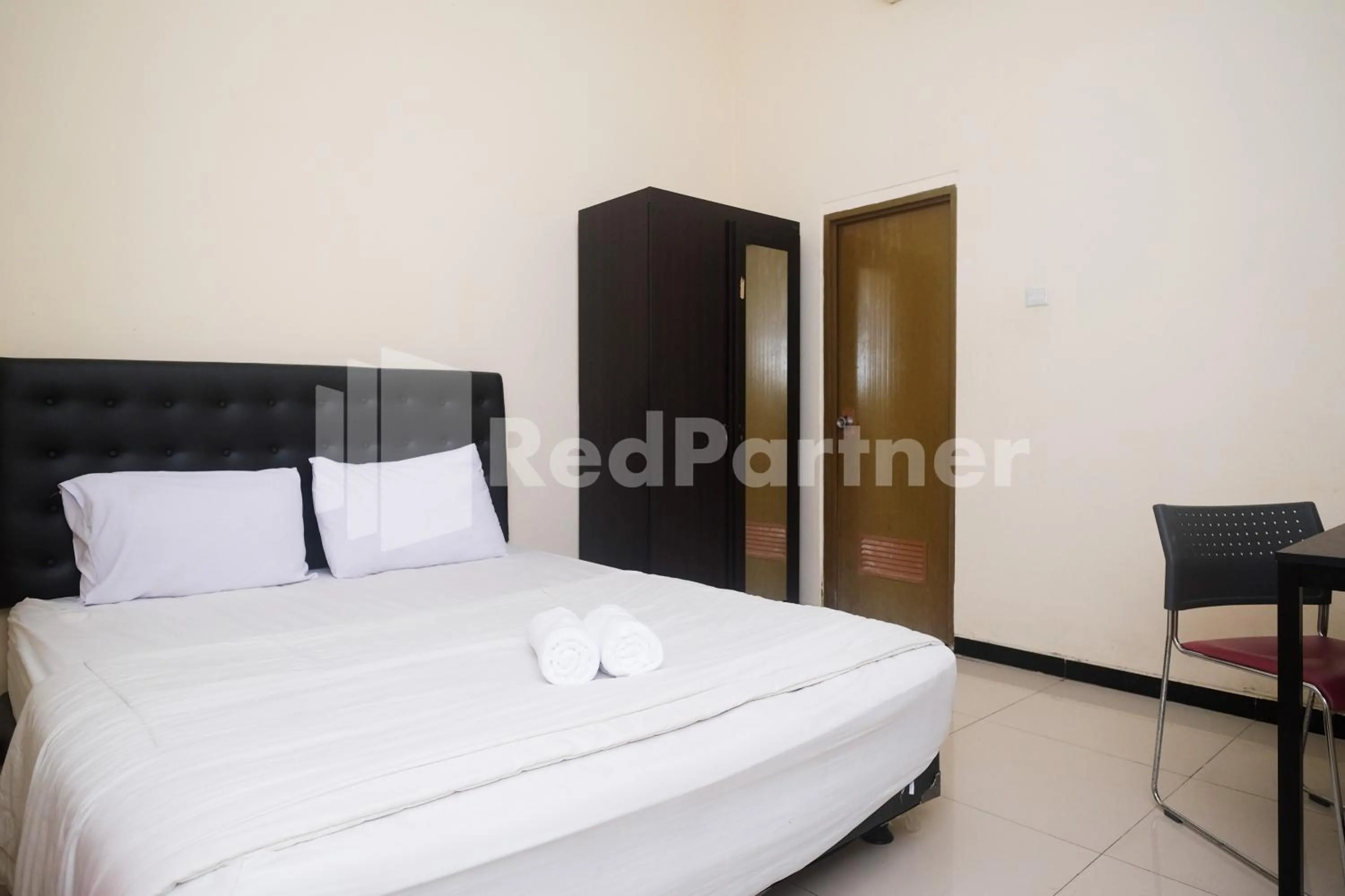 Bed in Griya Loka 1 Syariah Near RSUD Dr Kariadi Mitra RedDoorz