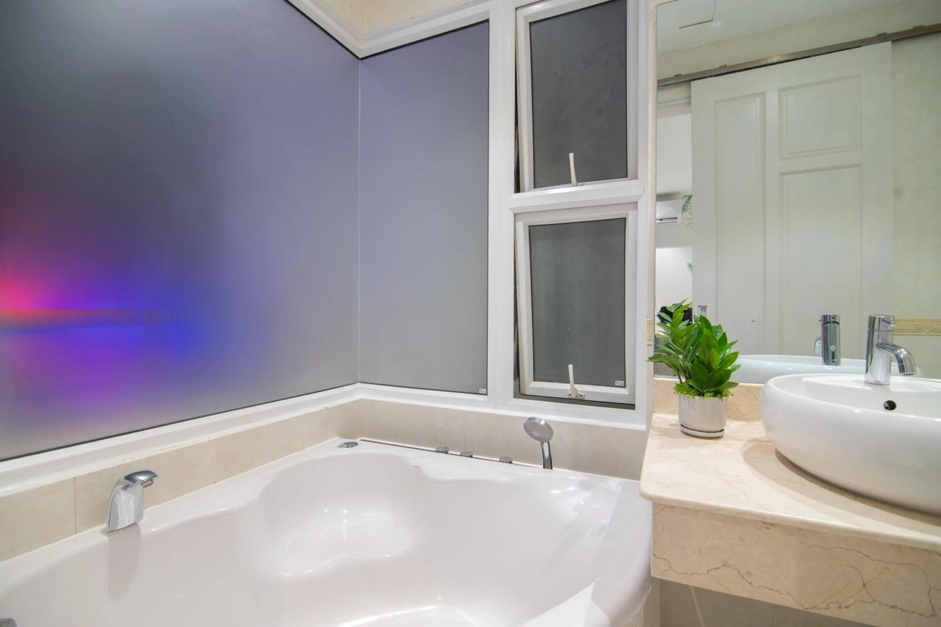 Bin Bin Hotel 6 - Near SECC D7