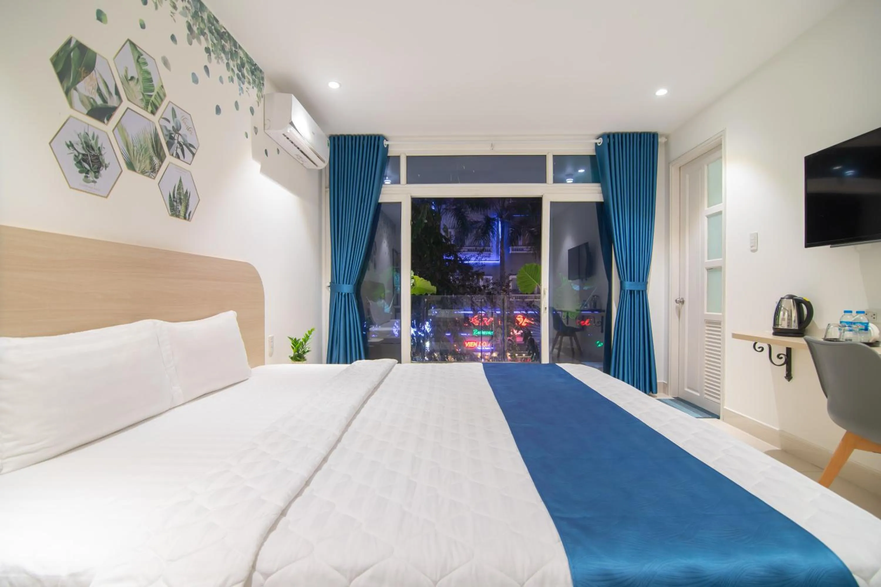 Bed in Bin Bin Hotel 6 - Near SECC D7