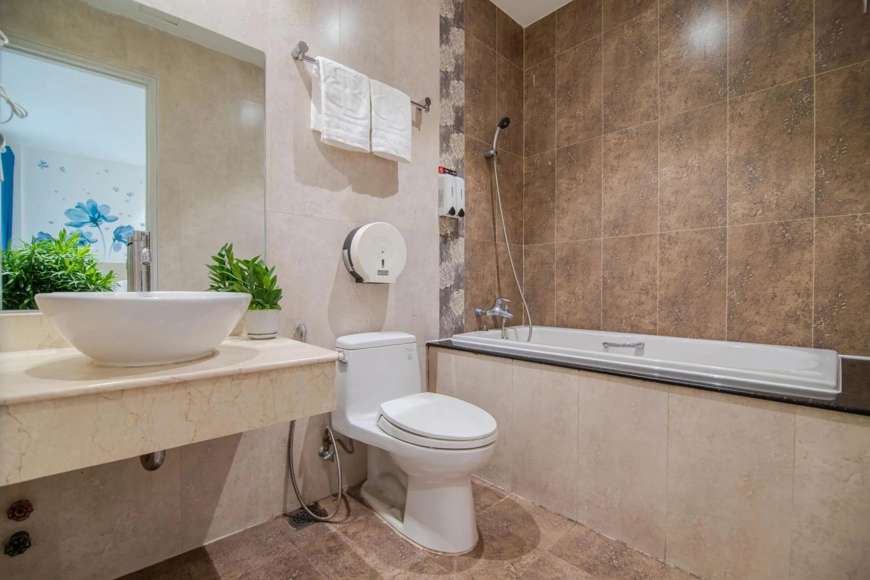 Bin Bin Hotel 6 - Near SECC D7