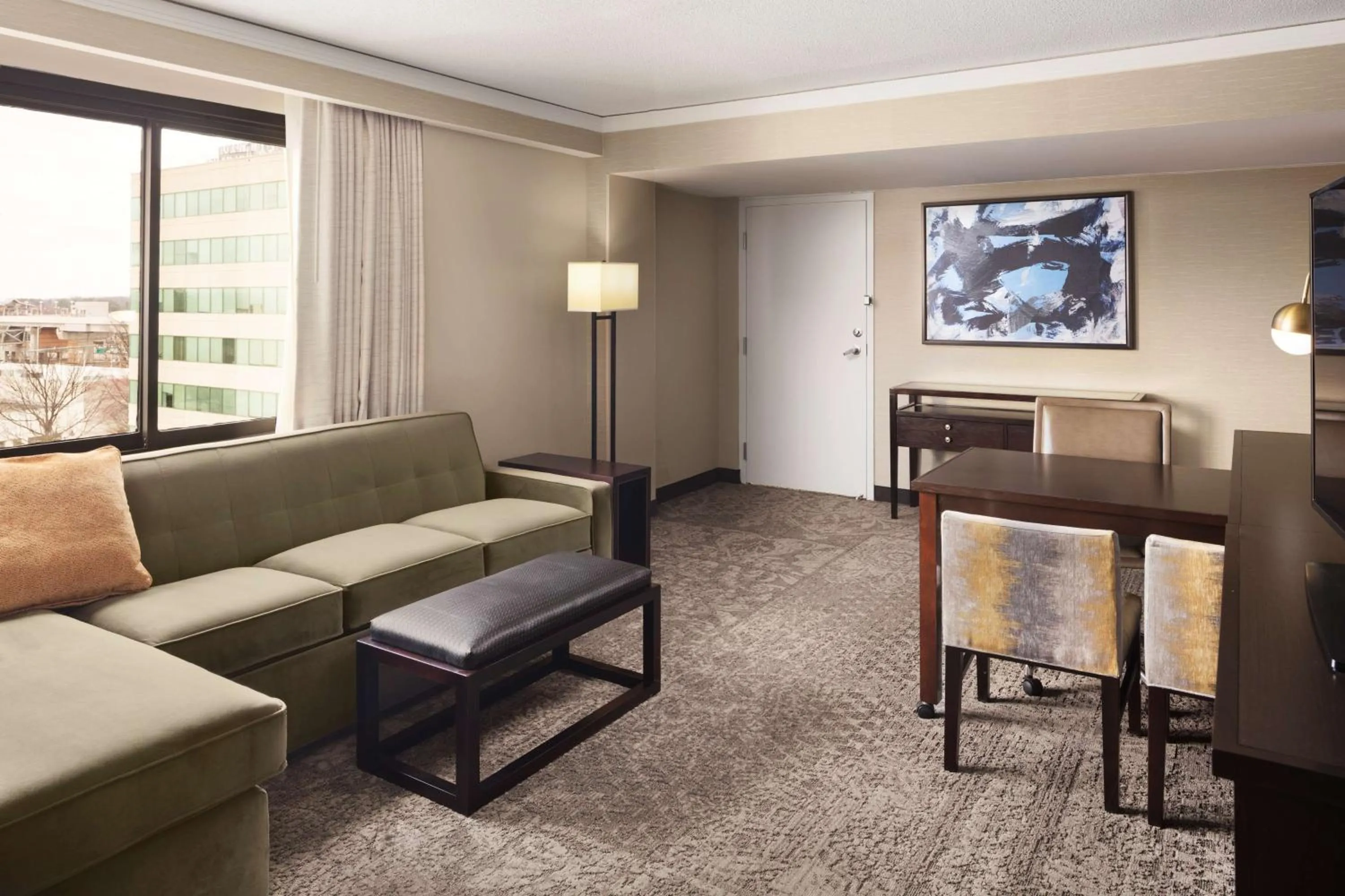 Bedroom in Embassy Suites Tysons Corner