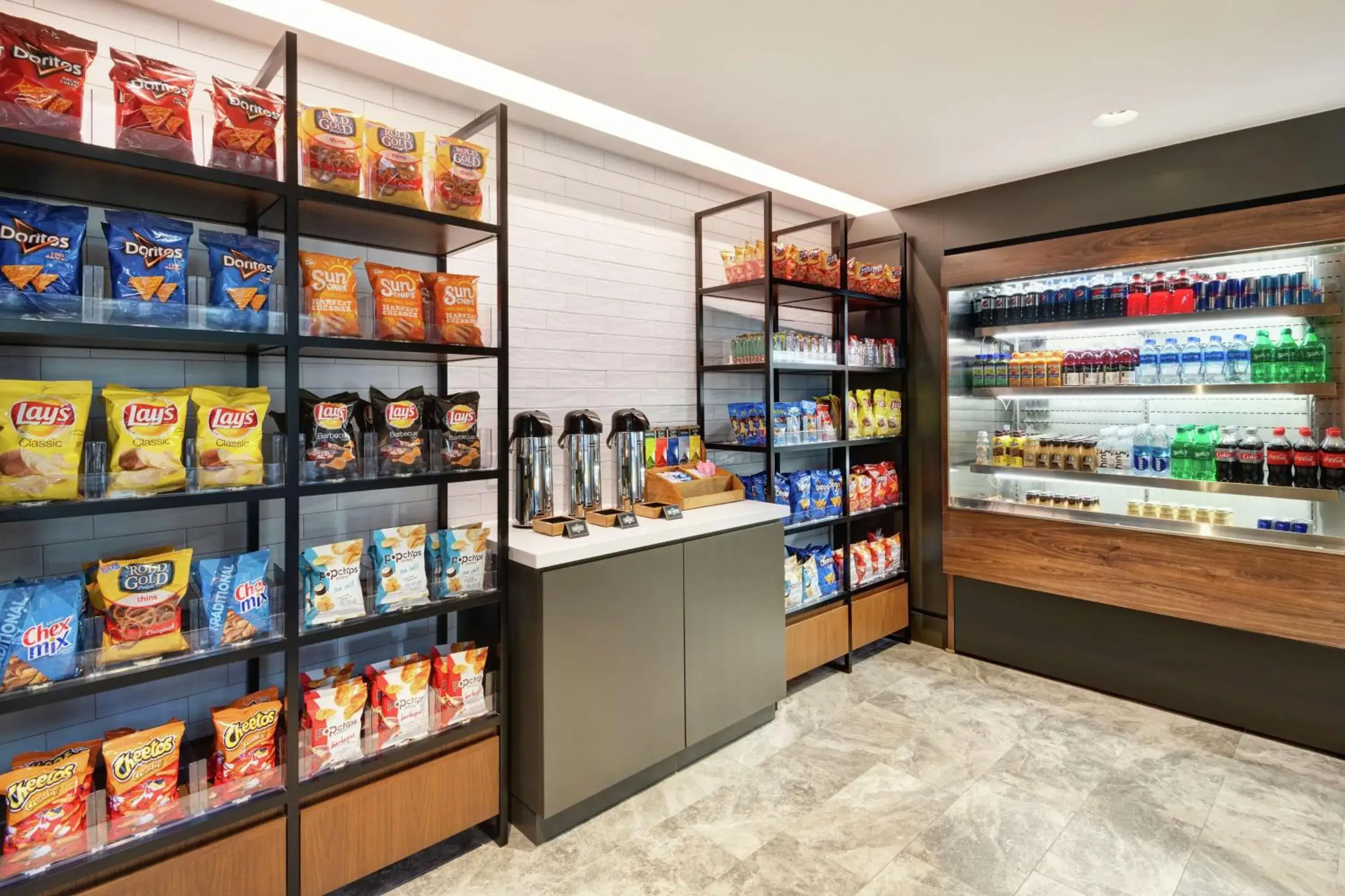 Restaurant/places to eat in Embassy Suites Tysons Corner Restaurant/places to eat in Embassy Suites Tysons Corner