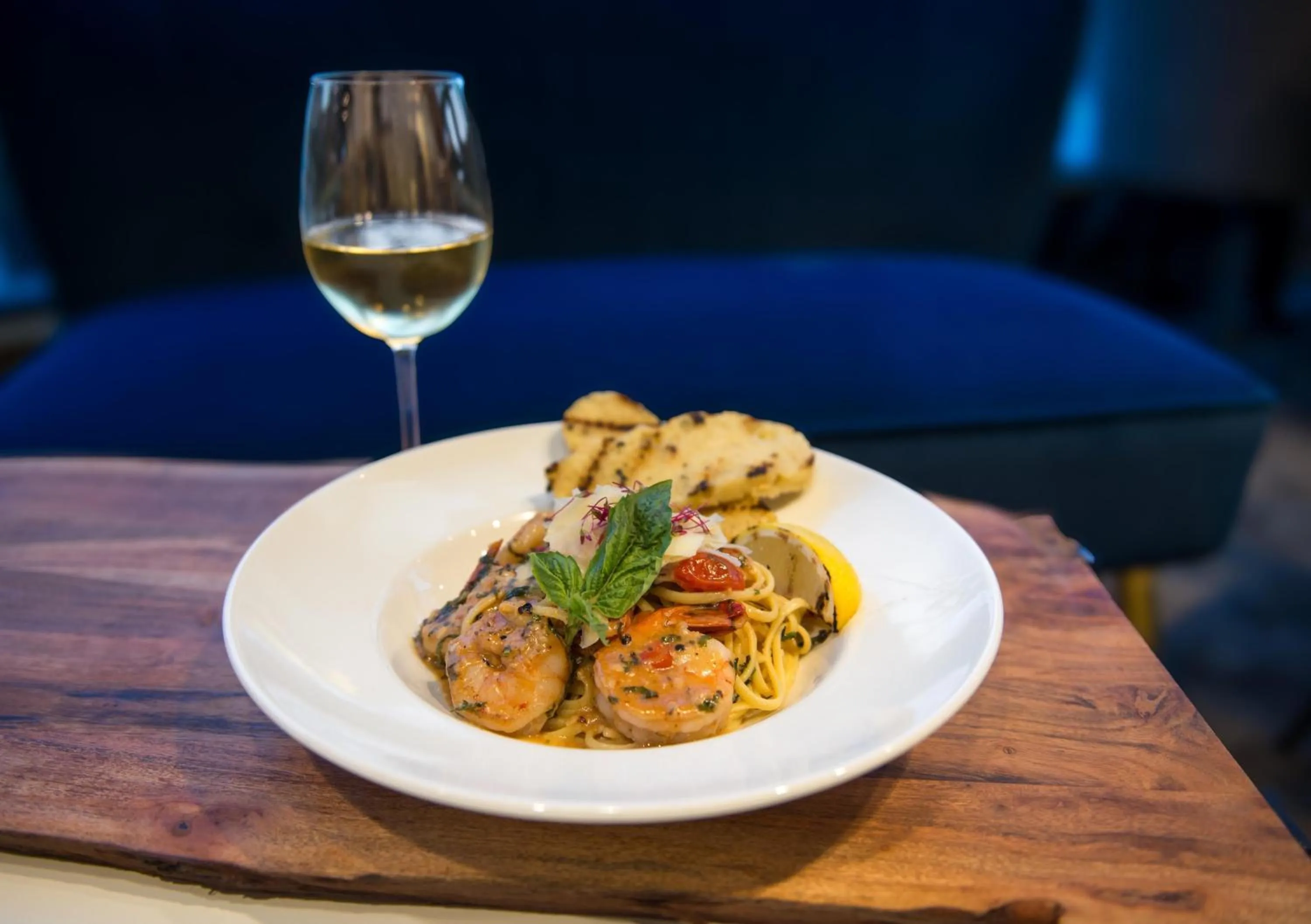 Food and drinks in Coast Bastion Hotel