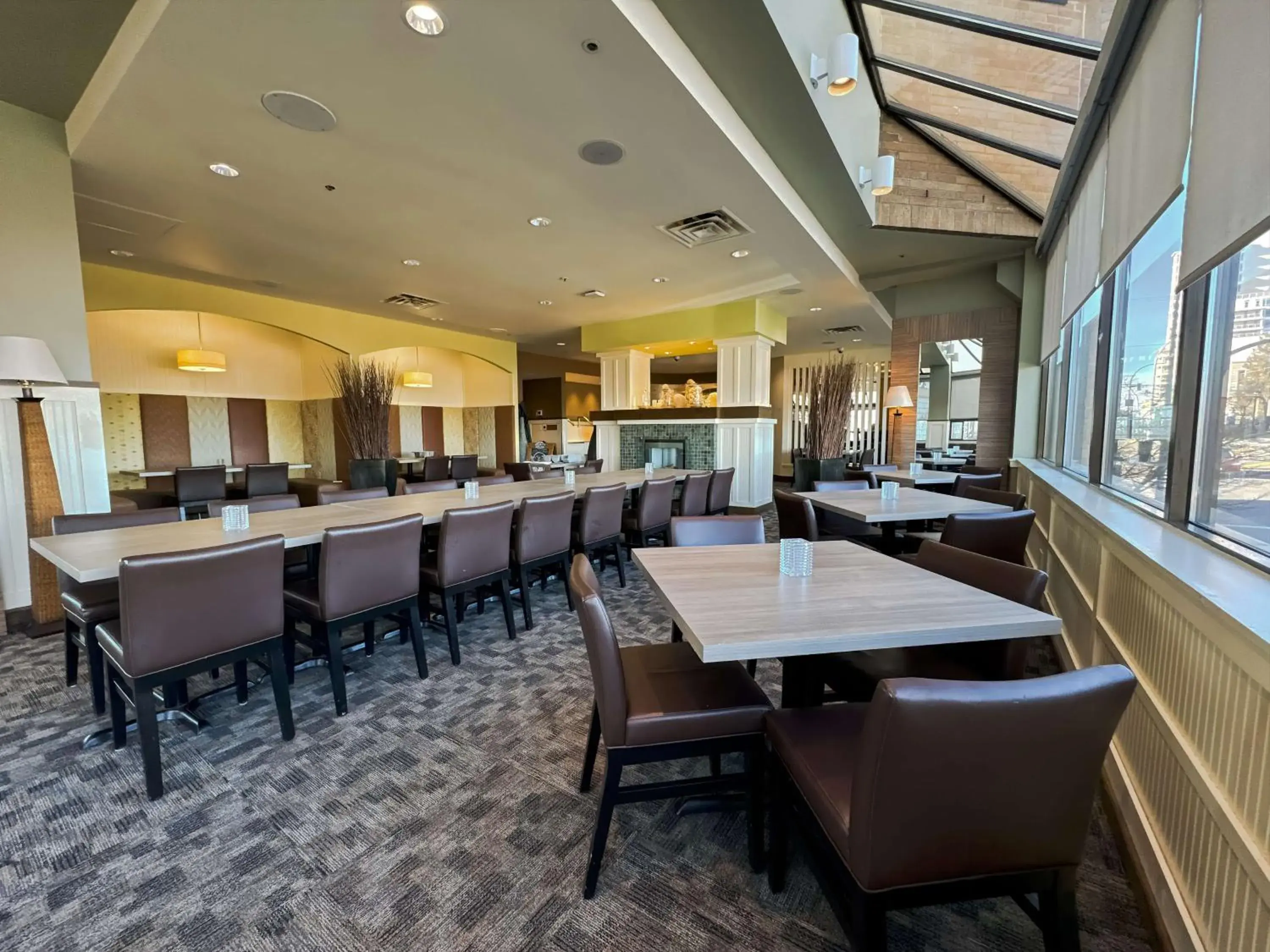 Restaurant/places to eat in Coast Bastion Hotel Restaurant/places to eat in Coast Bastion Hotel