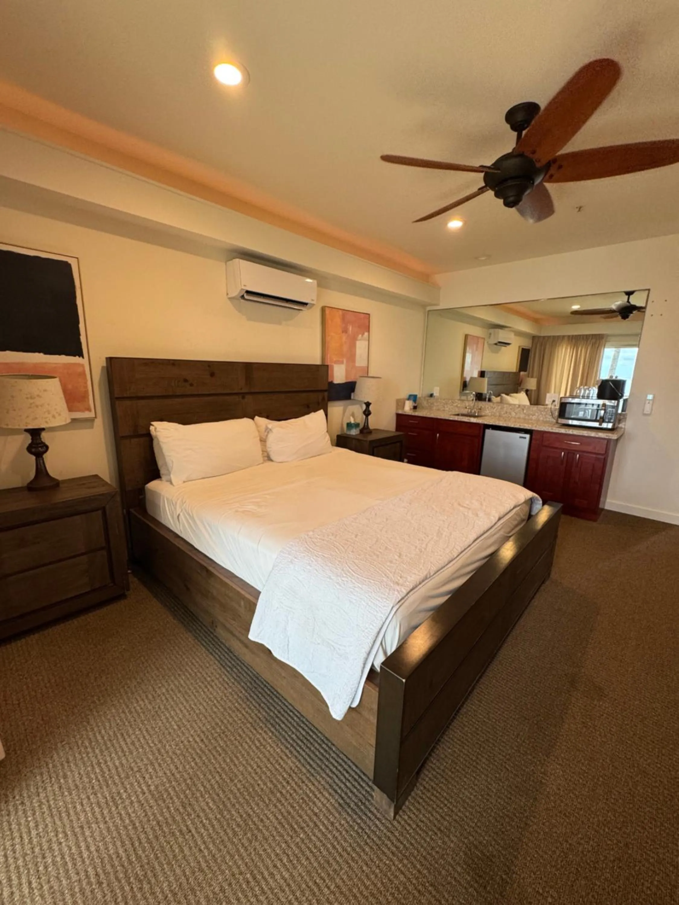 Bed in Hotel Coral Reef