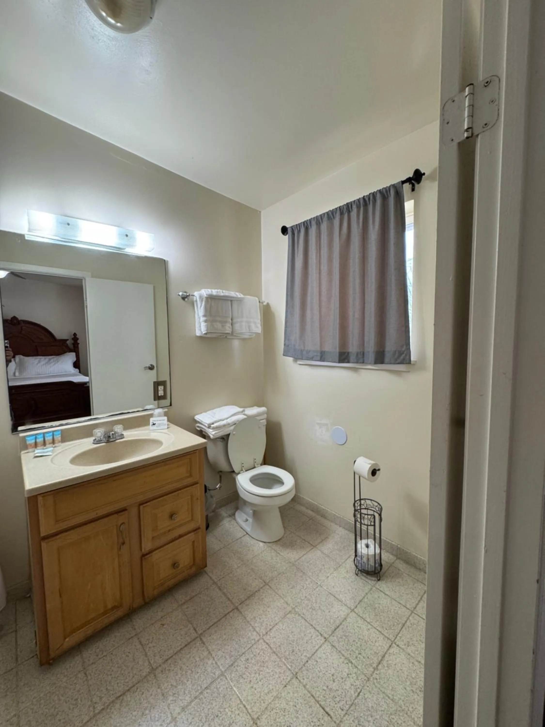 Bathroom in Hotel Coral Reef