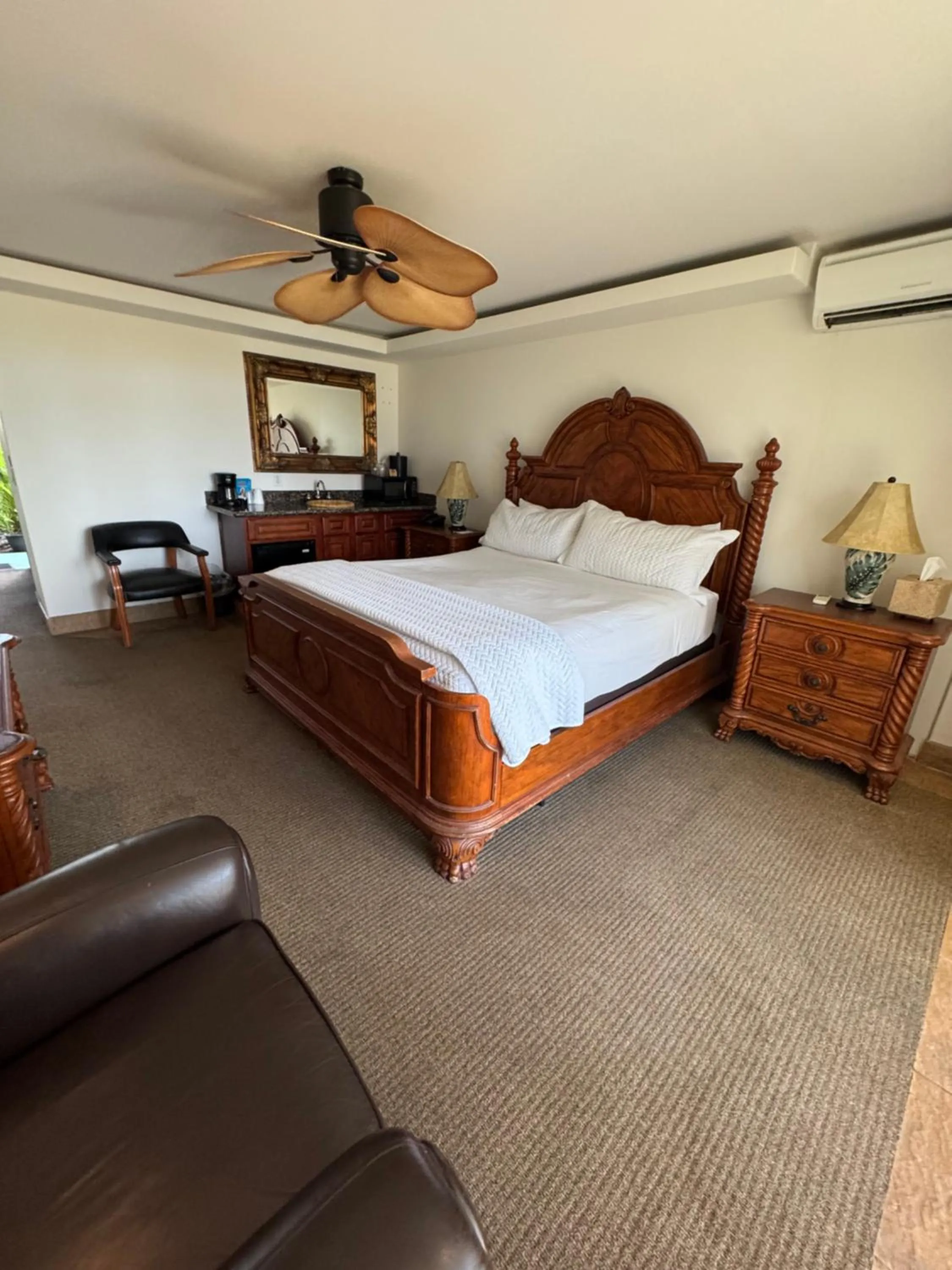 Photo of the whole room, Bed in Hotel Coral Reef