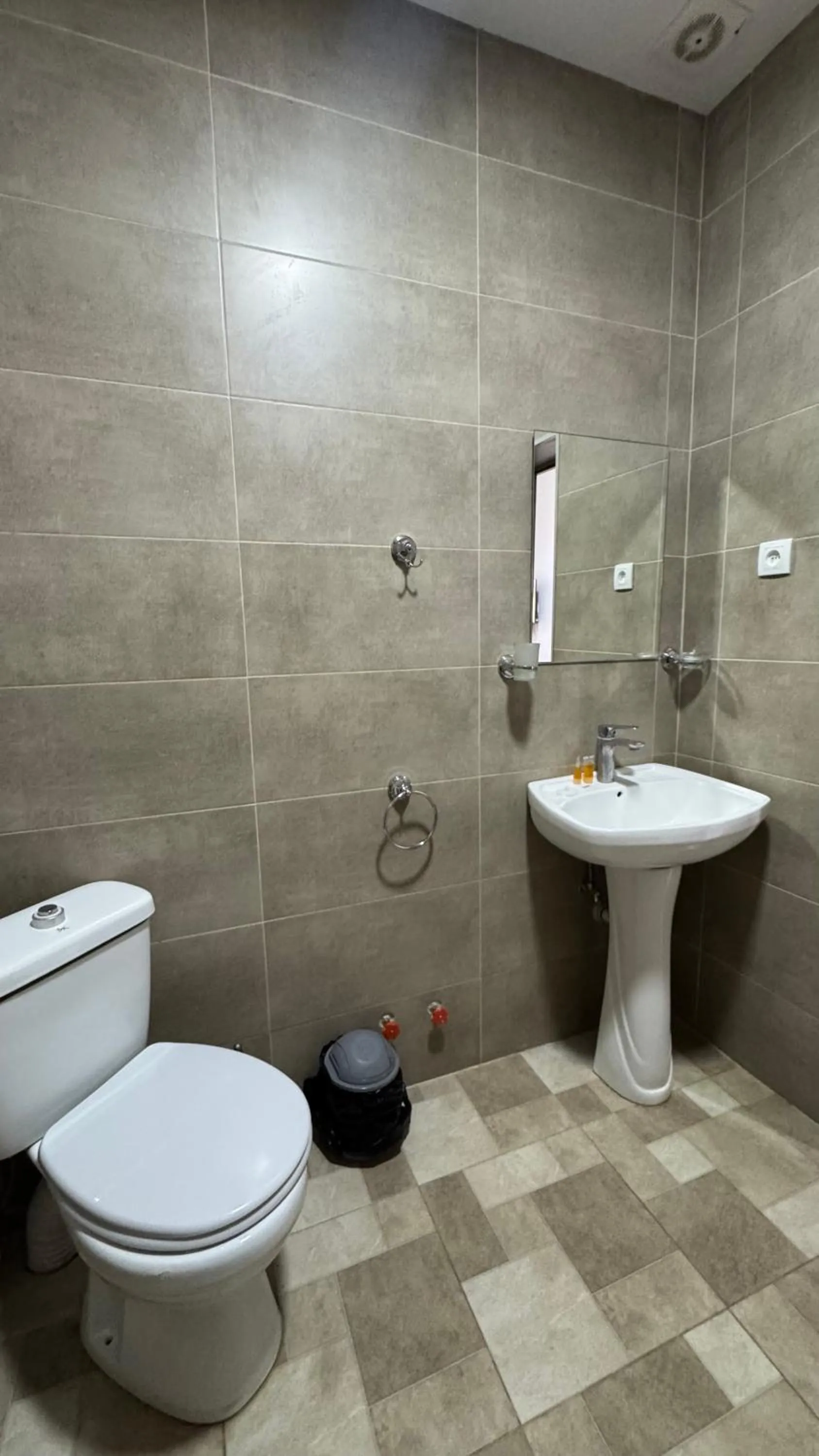 Shower in Hotel Giorgi