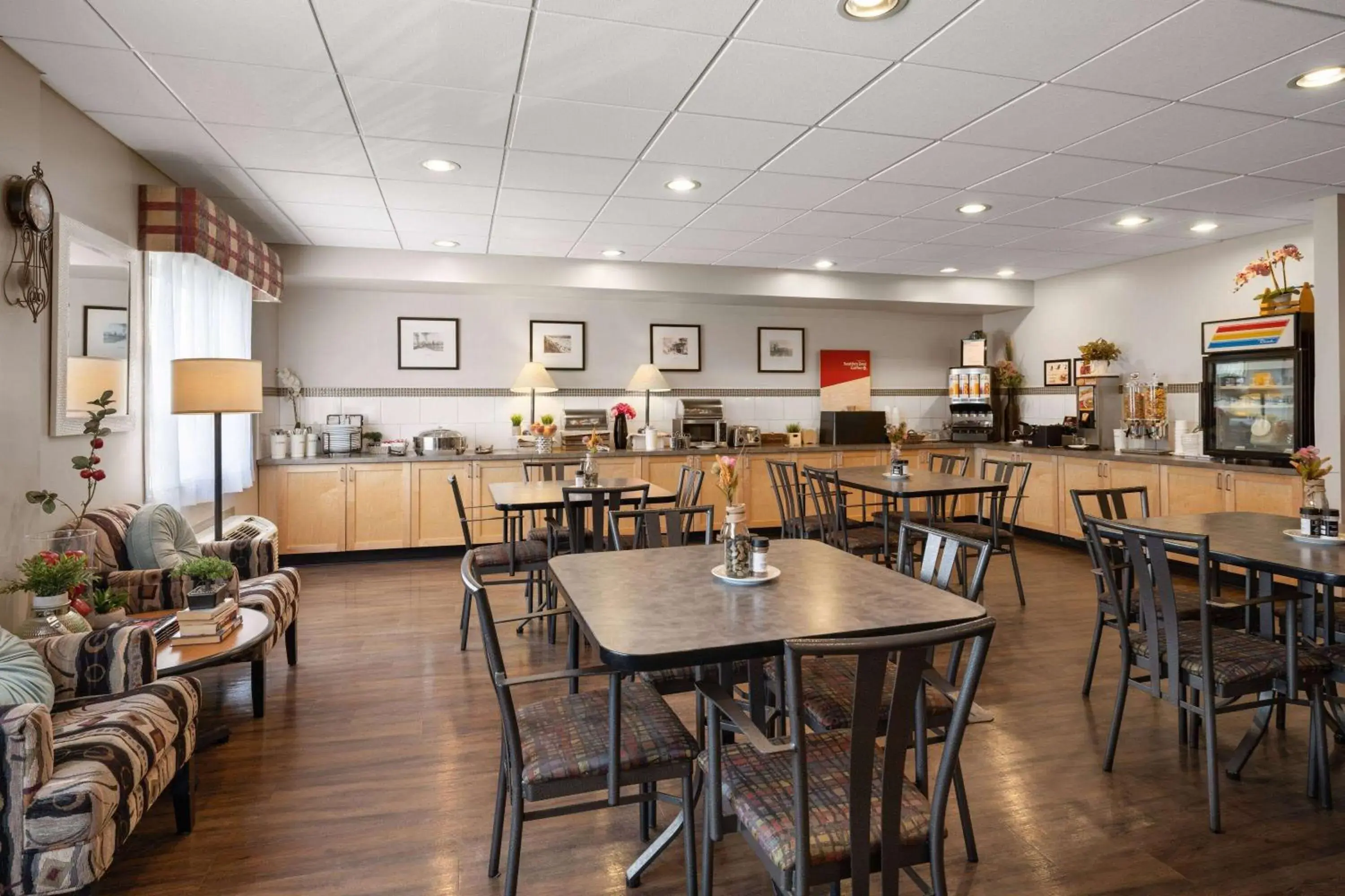 Breakfast in Travelodge by Wyndham Fort McMurray Breakfast in Travelodge by Wyndham Fort McMurray