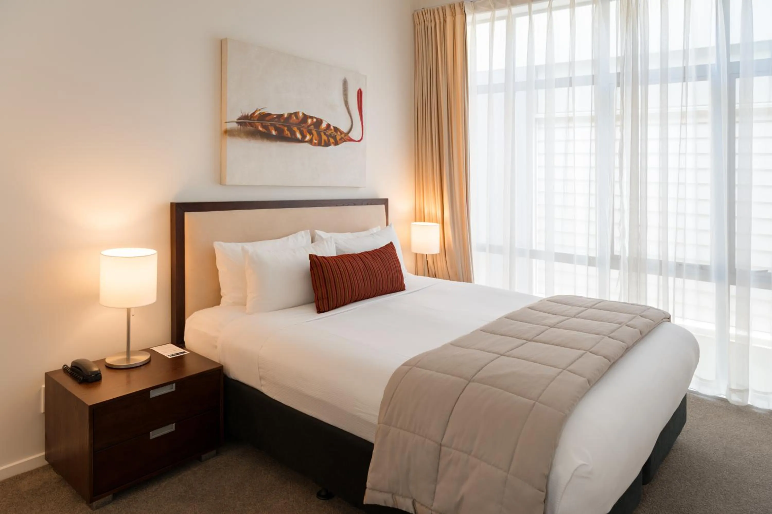 Bedroom, Bed in Boulcott Suites