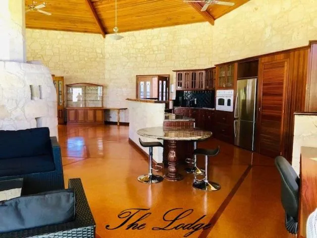 Kitchen or kitchenette in Harmony Forest Cottages & Lake side Lodge