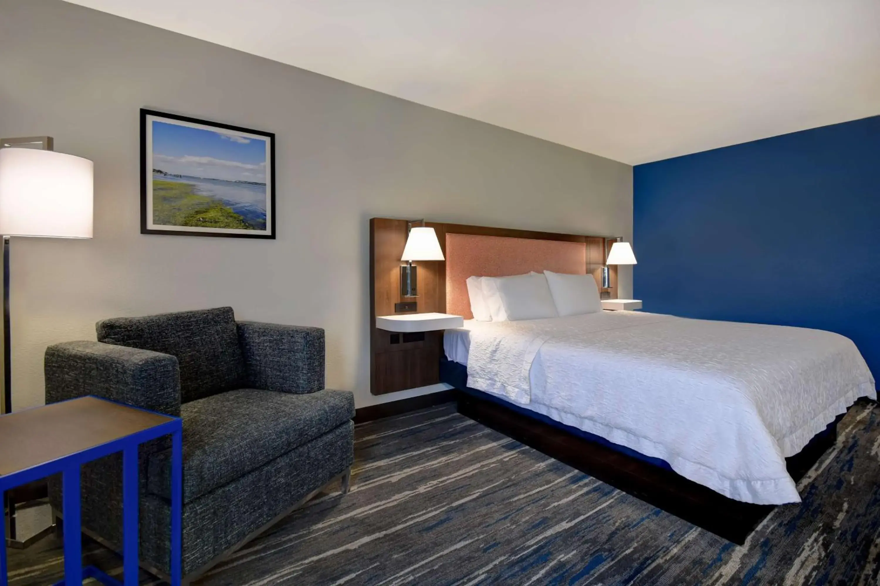 Bed in Hampton Inn Potomac Mills Woodbridge Bed in Hampton Inn Potomac Mills Woodbridge