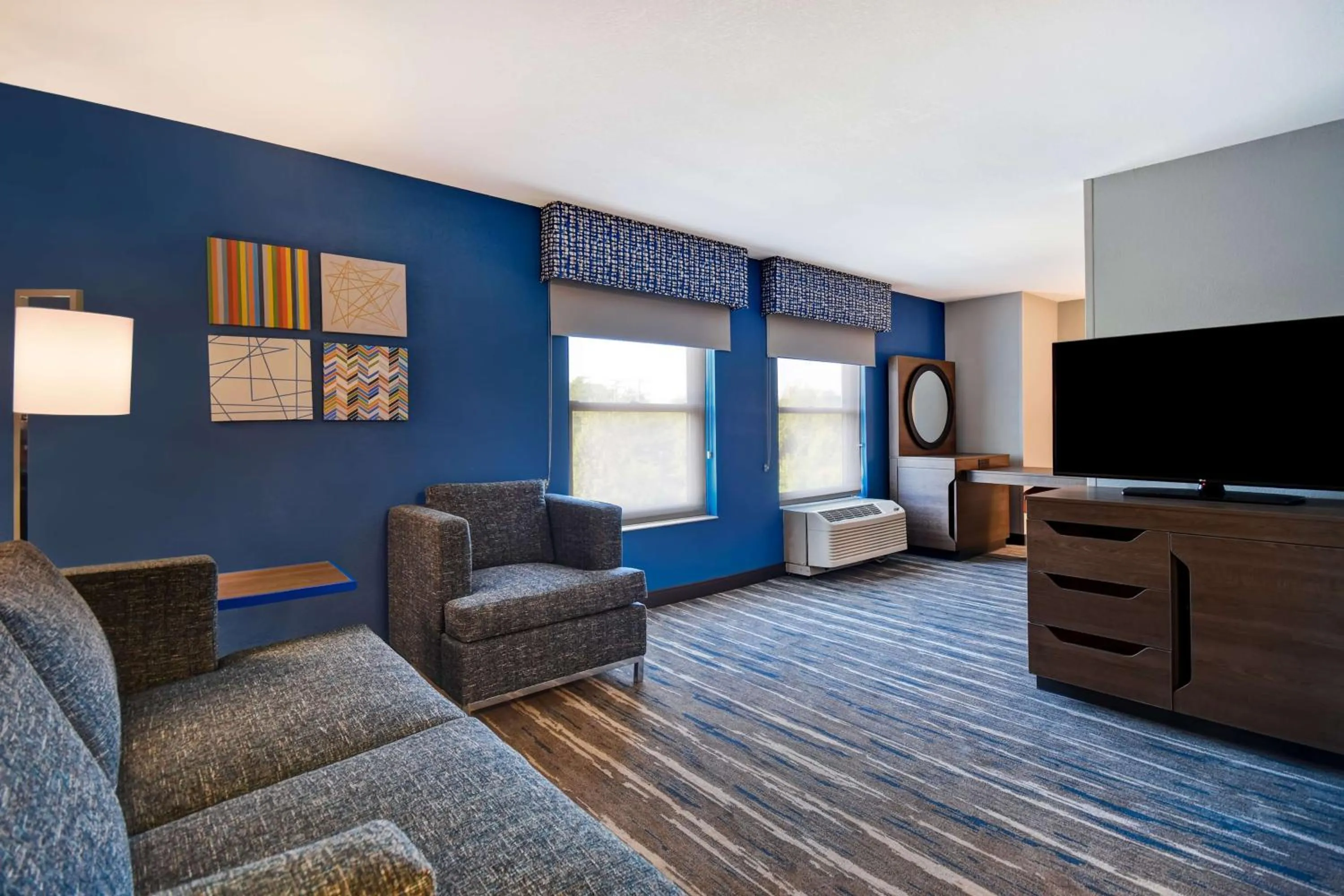 Living room in Hampton Inn Potomac Mills Woodbridge