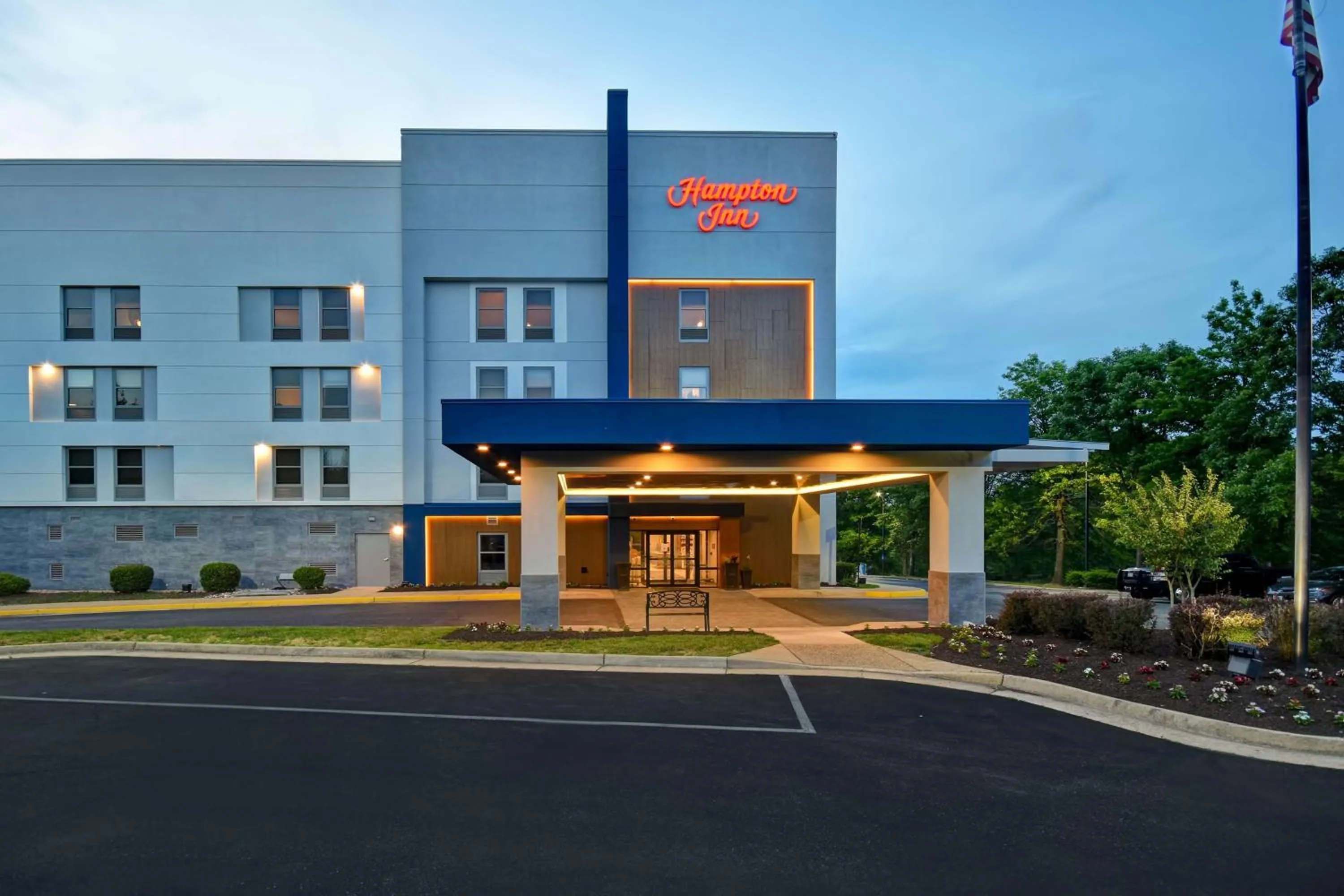 Property building in Hampton Inn Potomac Mills Woodbridge