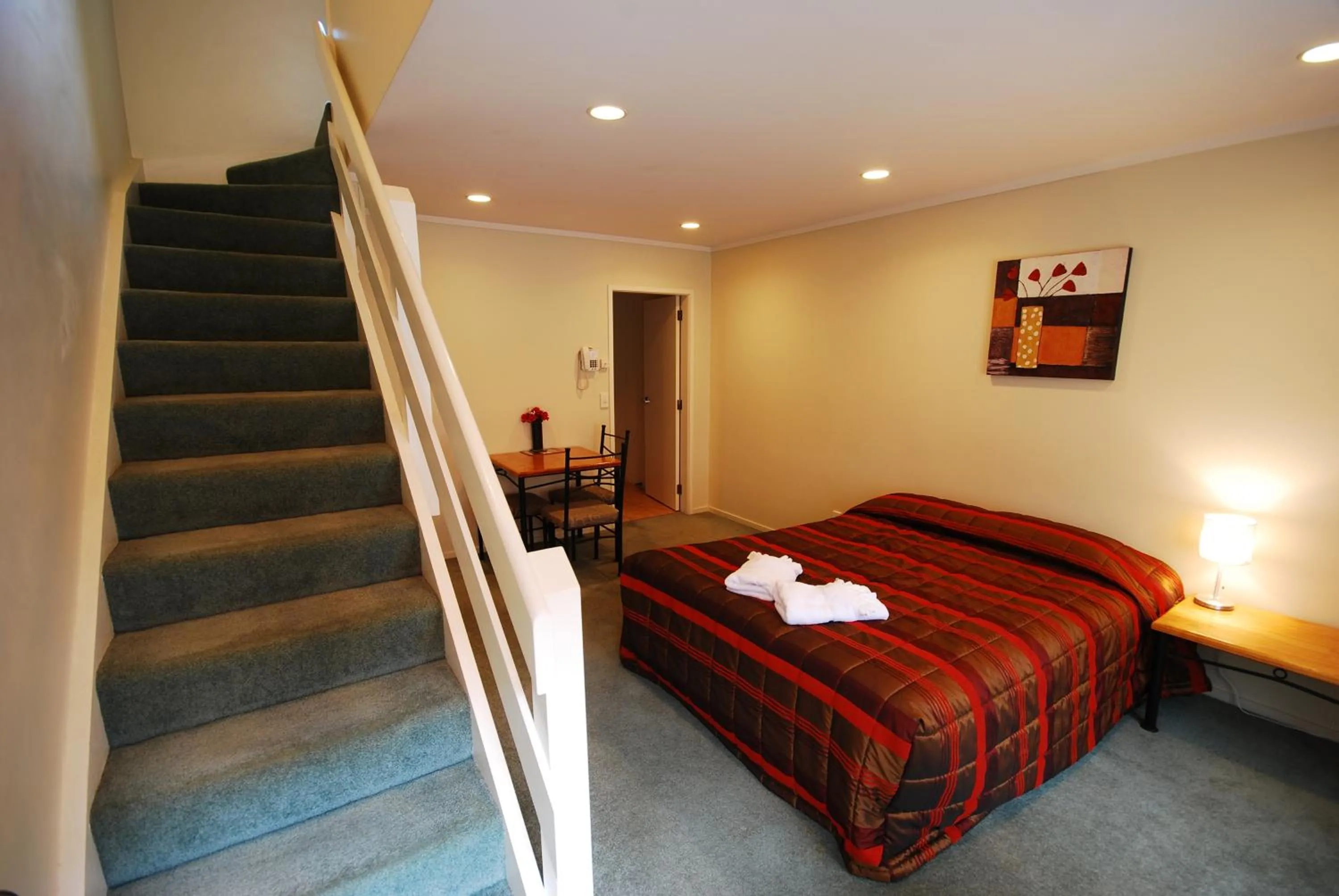 Bed in Baden Lodge Motel - PRIVATE SPA Bath