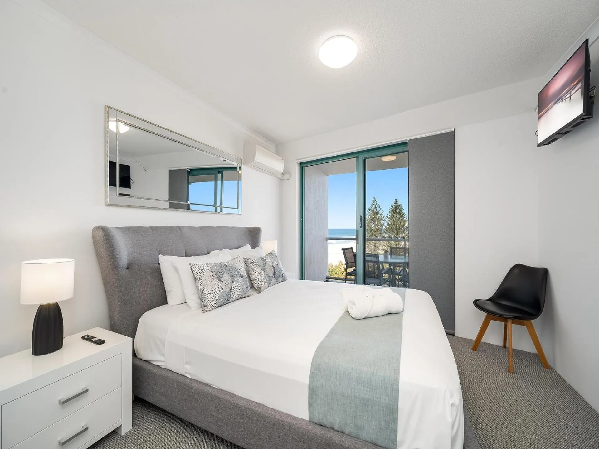 Bed in Waterview Resort