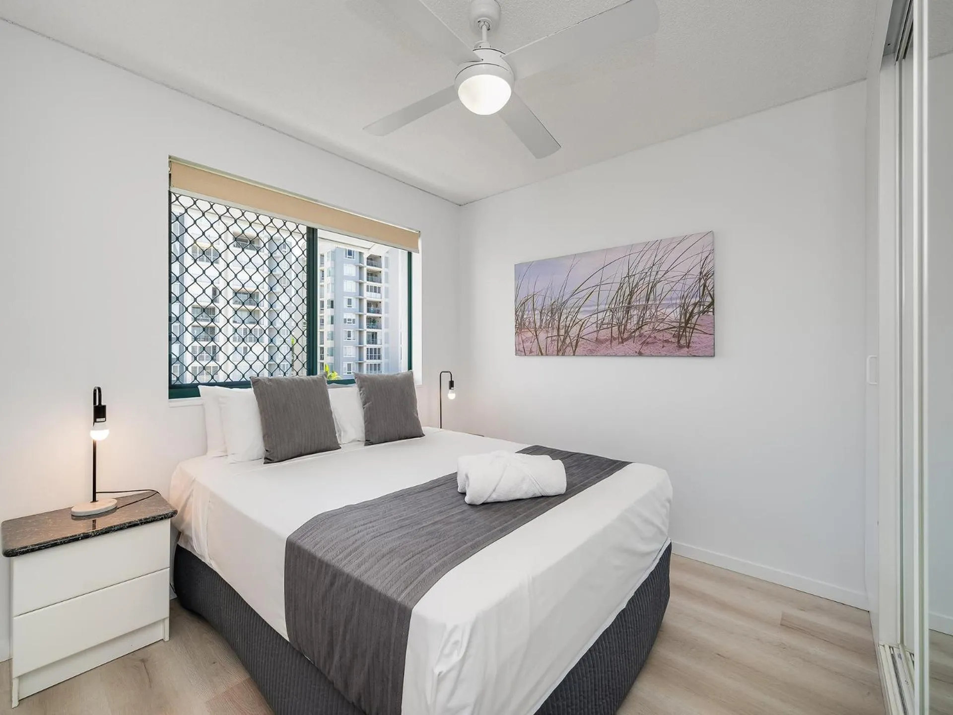 Bedroom, Bed in Waterview Resort