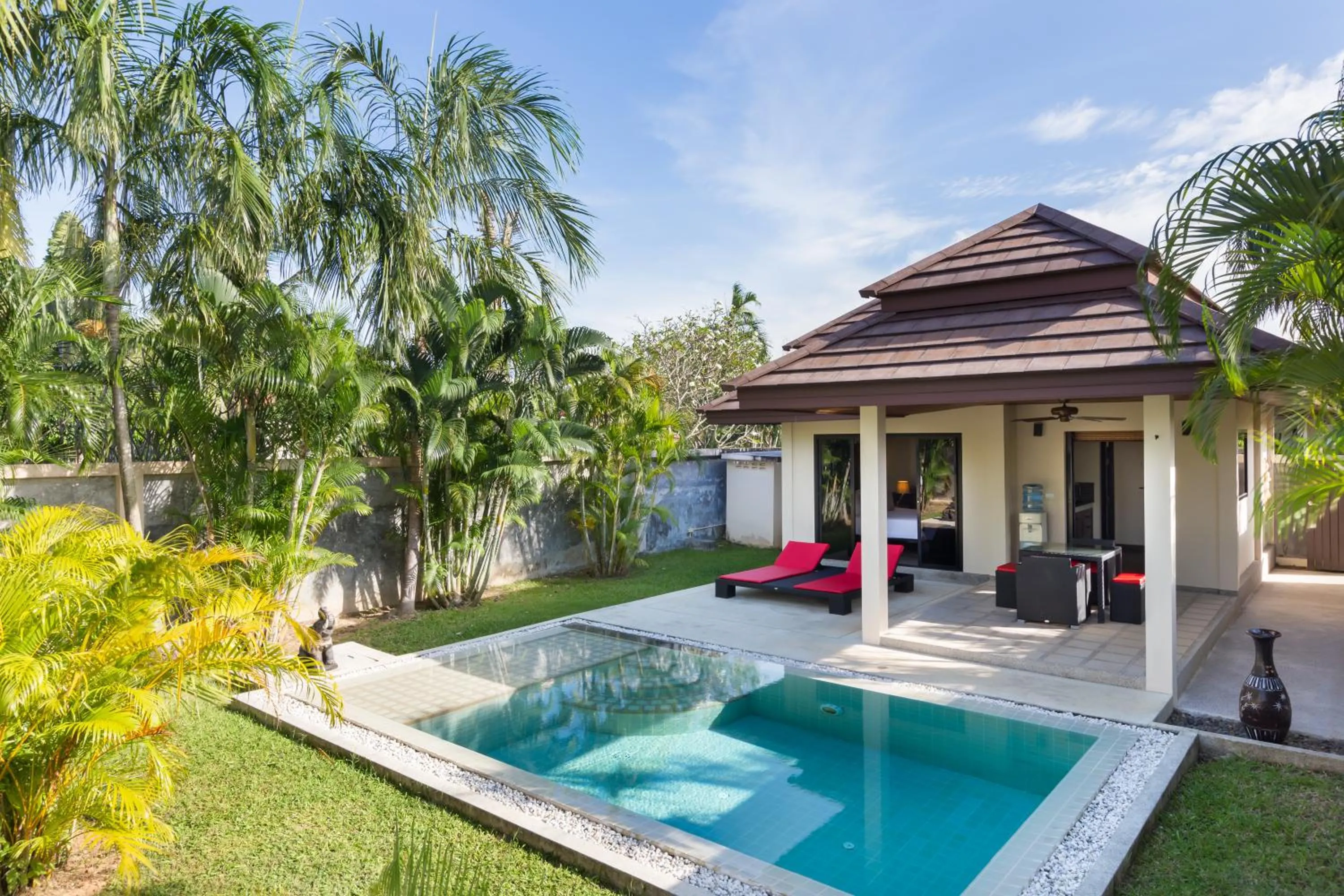 Facade/entrance in Phuket Pool Residence - Adults only