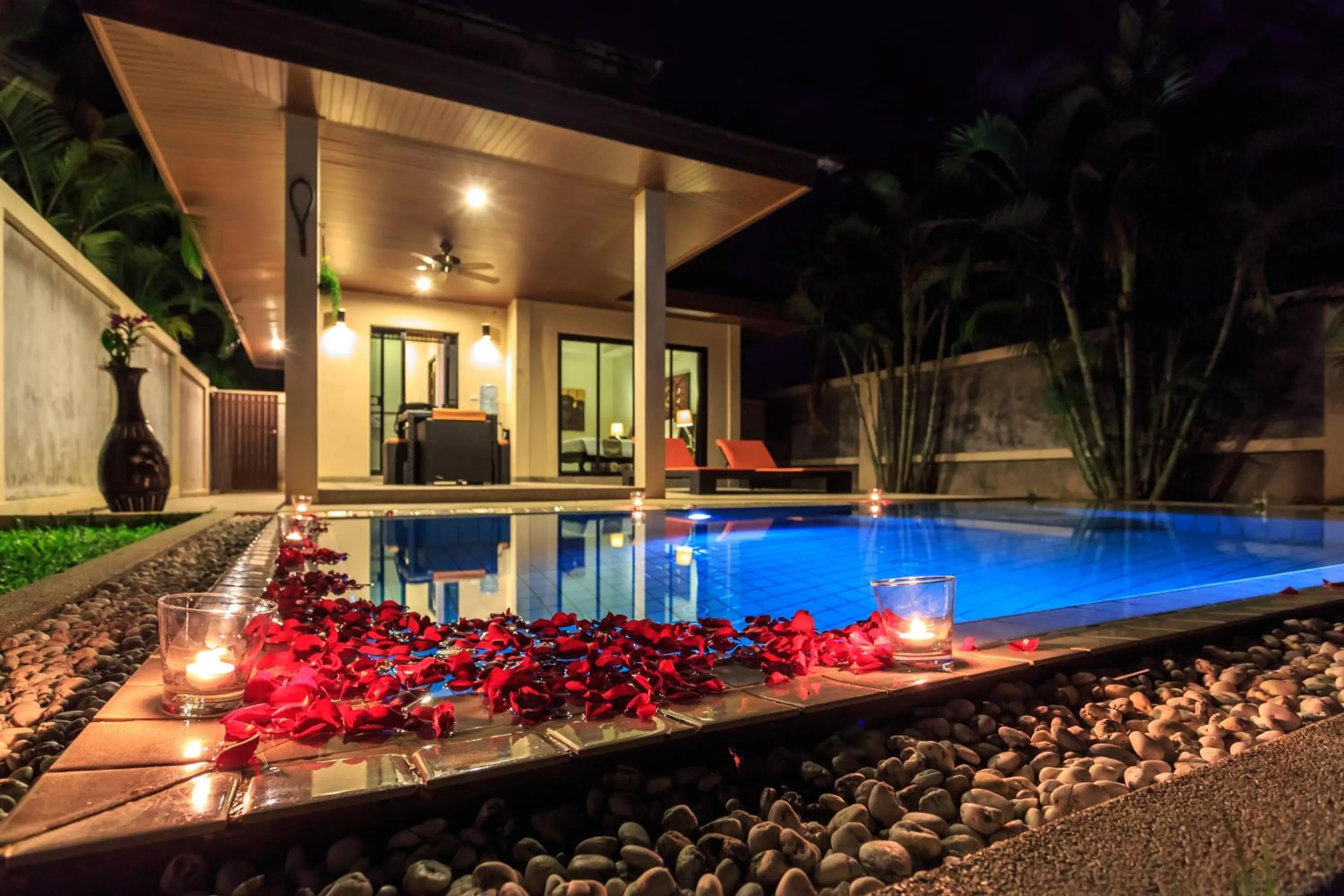 Swimming pool in Phuket Pool Residence - Adults only