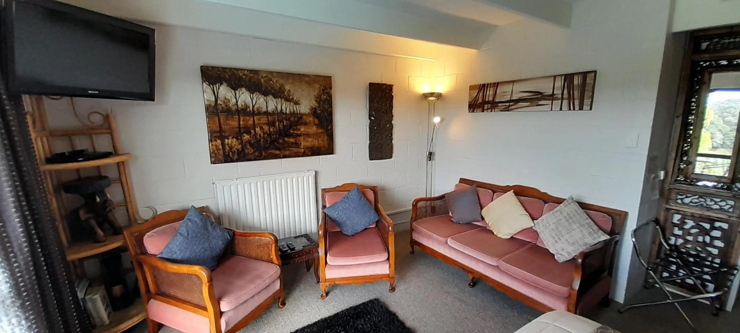 Living room in Waterfalls Estate - Motel & Campground