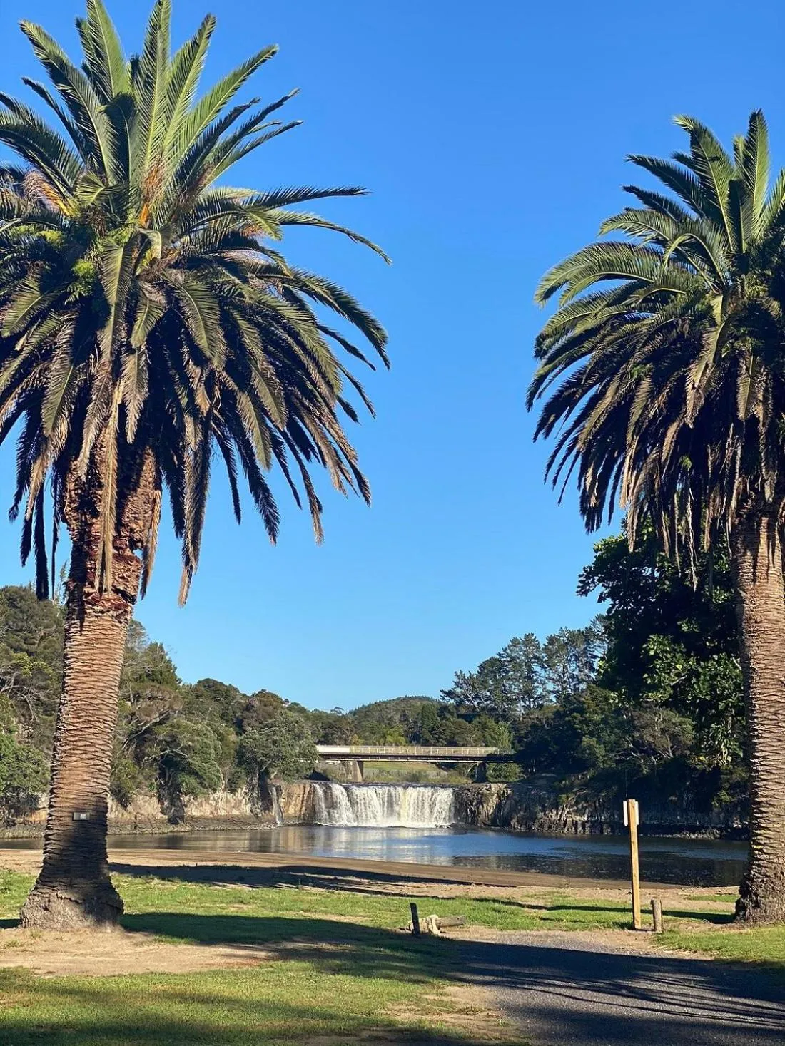 Garden in Waterfalls Estate - Motel & Campground