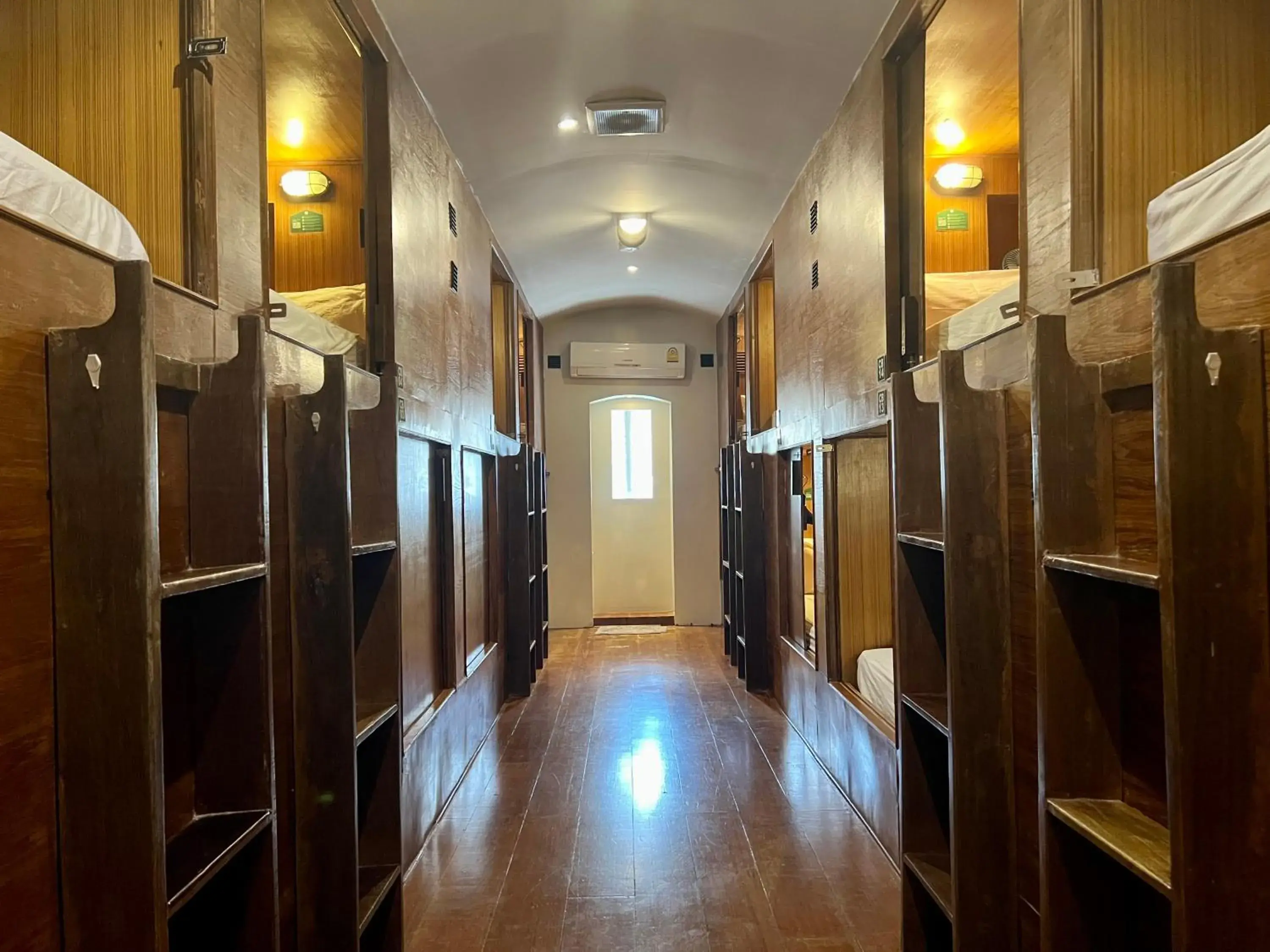 bunk bed in Suneta Hostel Khaosan bunk bed in Suneta Hostel Khaosan