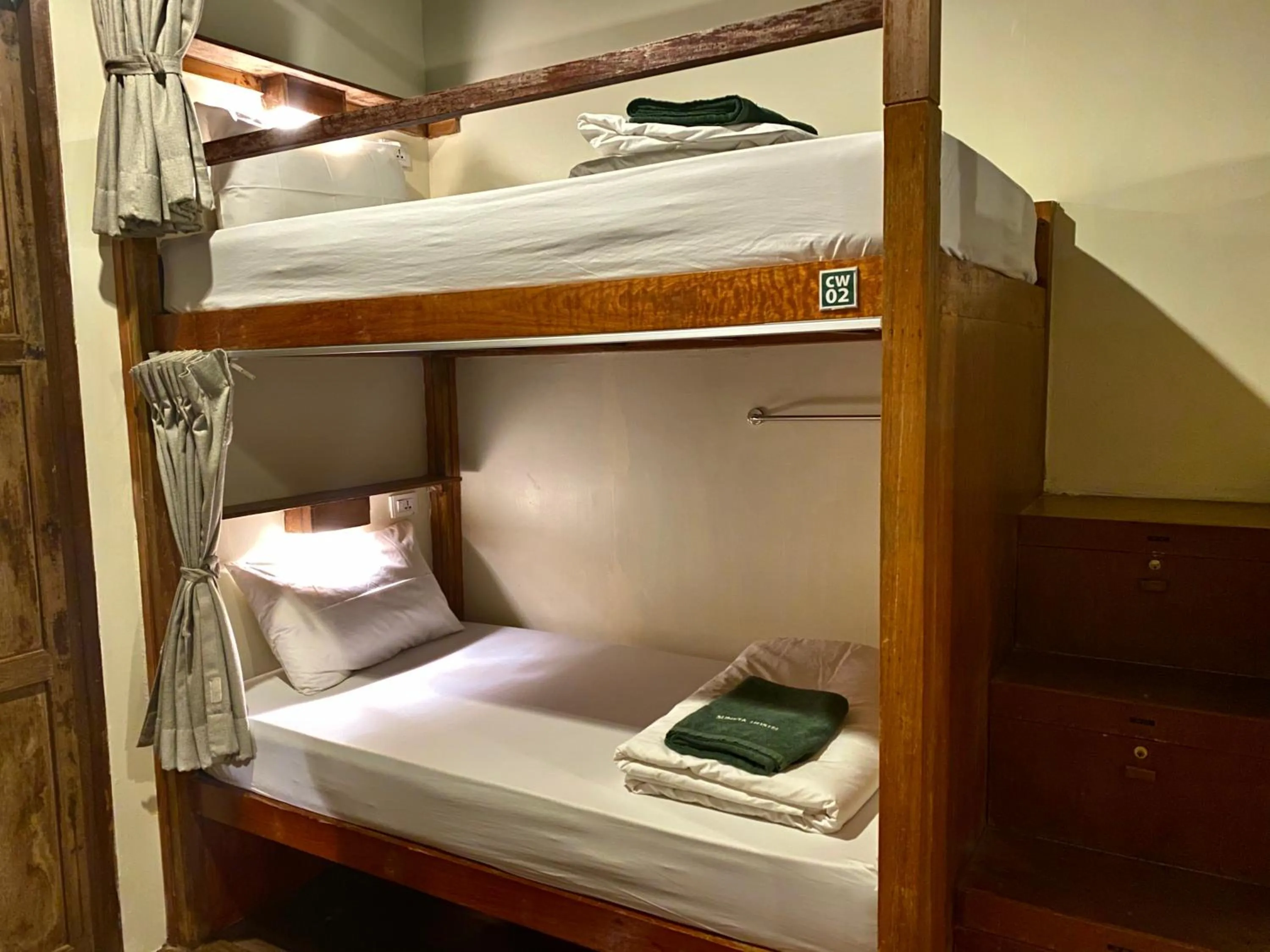 bunk bed, Bed in Suneta Hostel Khaosan