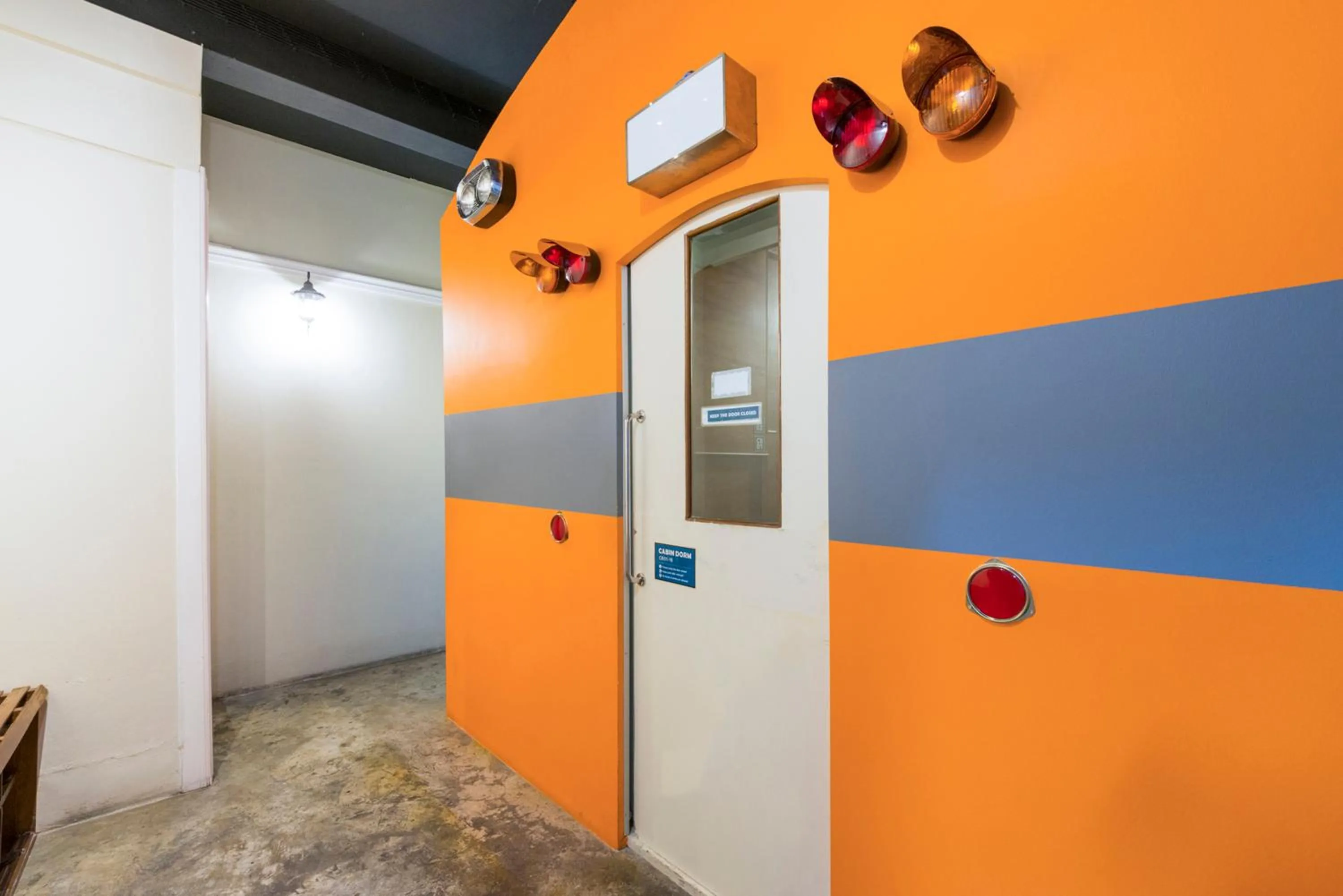 Photo of the whole room in Suneta Hostel Khaosan