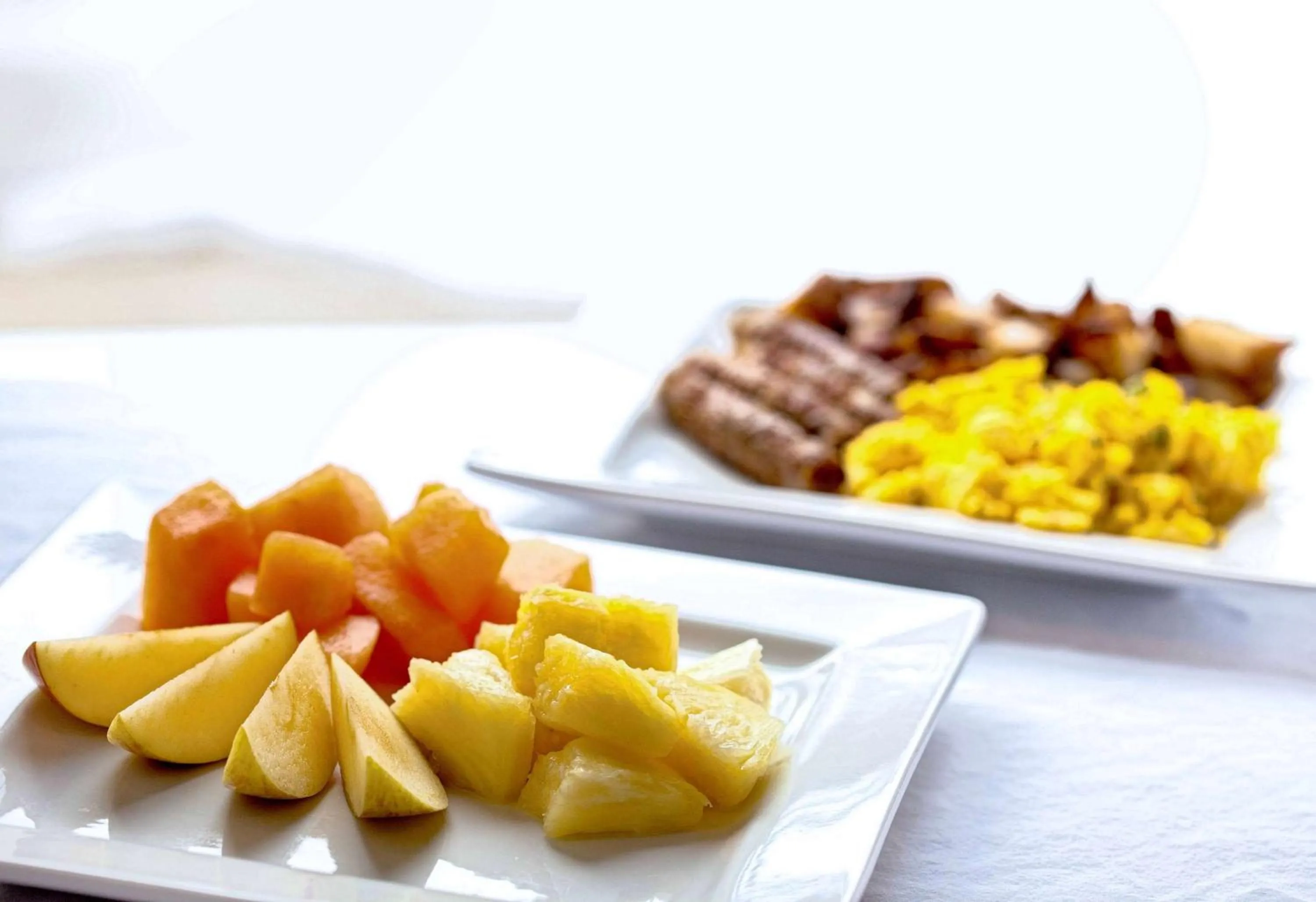 Dining area in Homewood Suites by Hilton Boston Cambridge-Arlington, MA