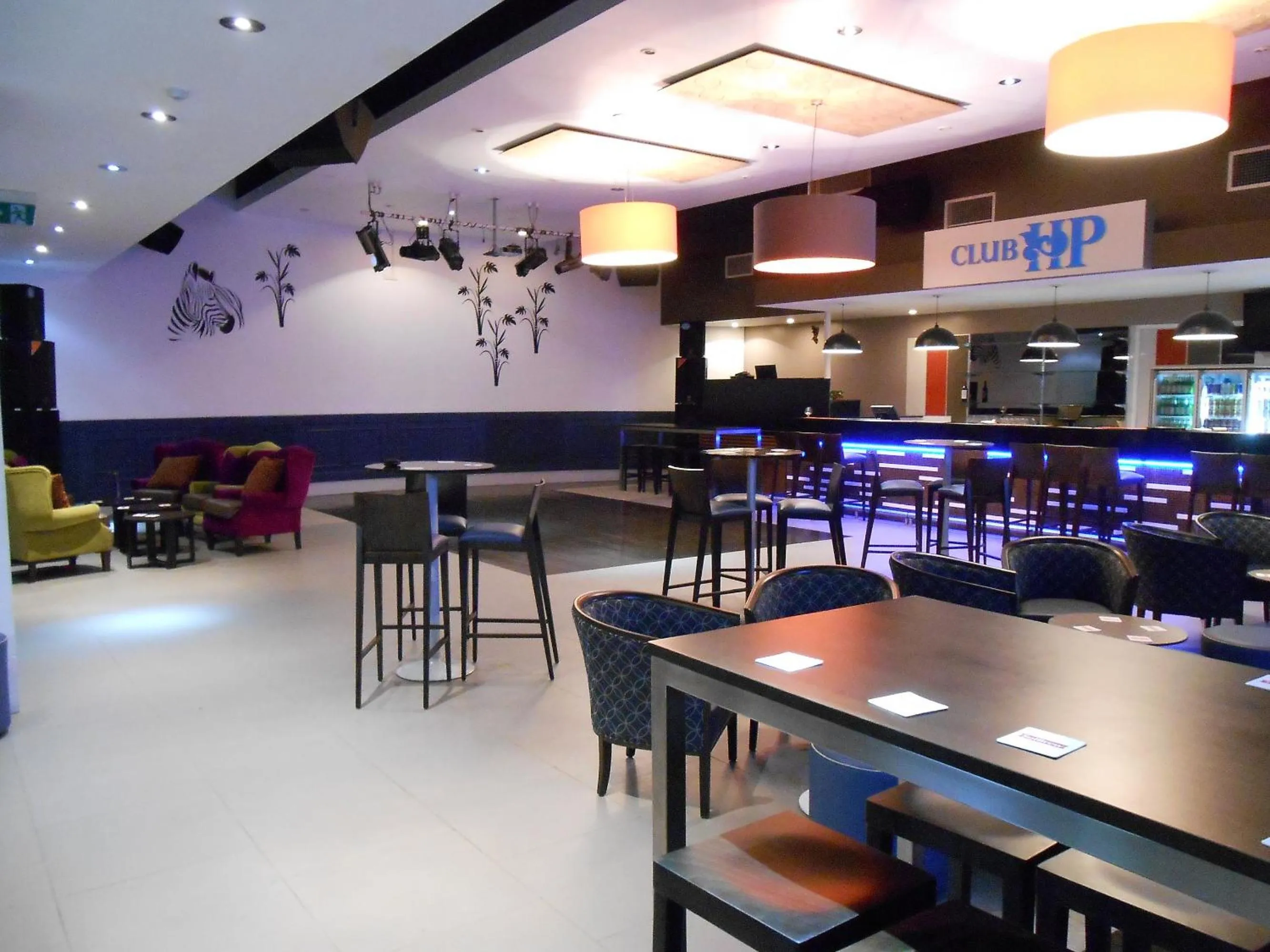 Lounge or bar in Heritage Park Hotel