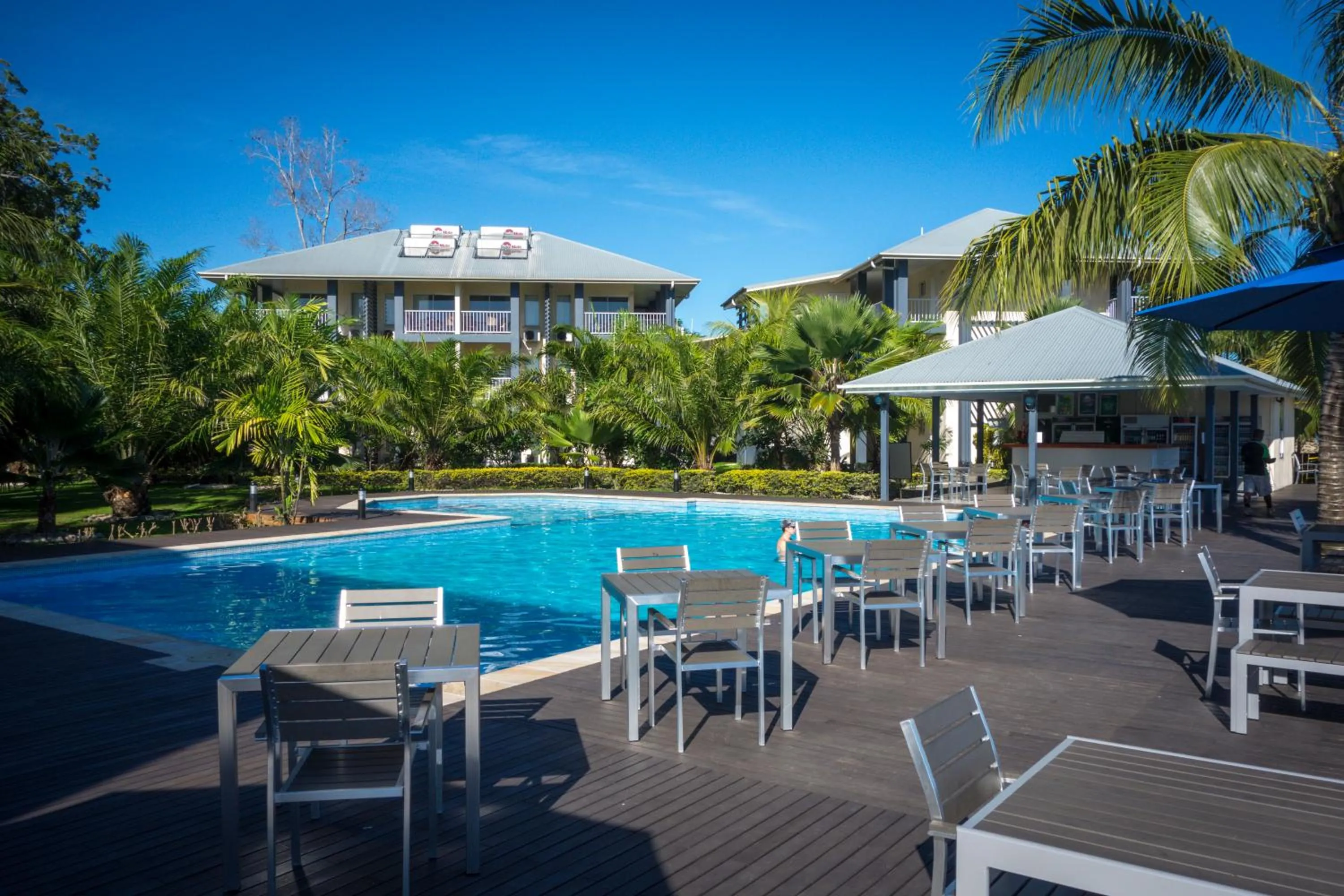 Swimming pool in Heritage Park Hotel