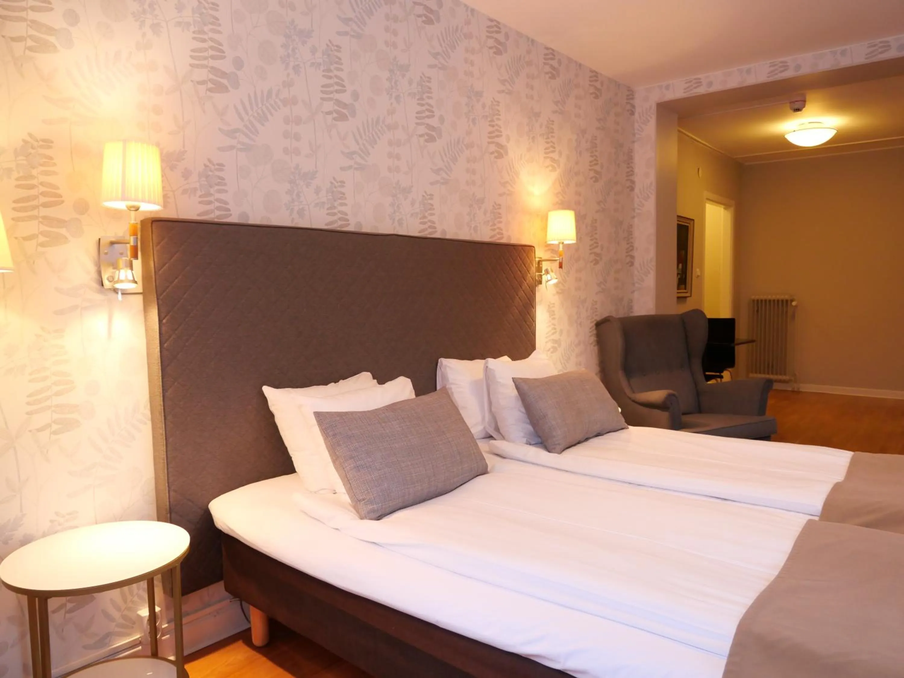 Property building, Bed in Hotell Arkad