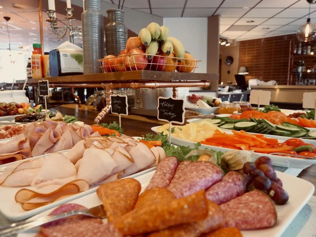 Buffet breakfast in Hotell Arkad