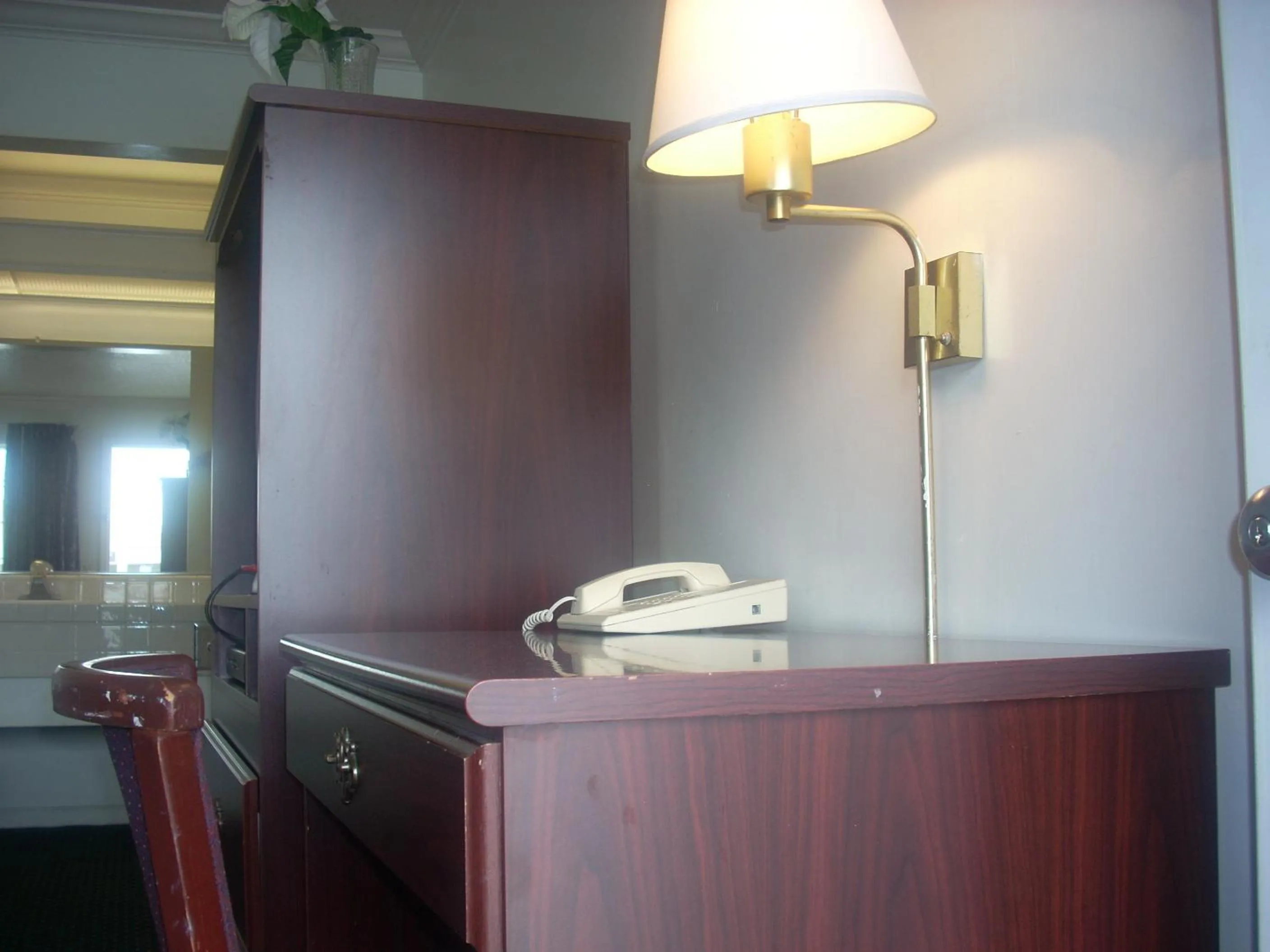 Decorative detail in Economy Inn Seaside