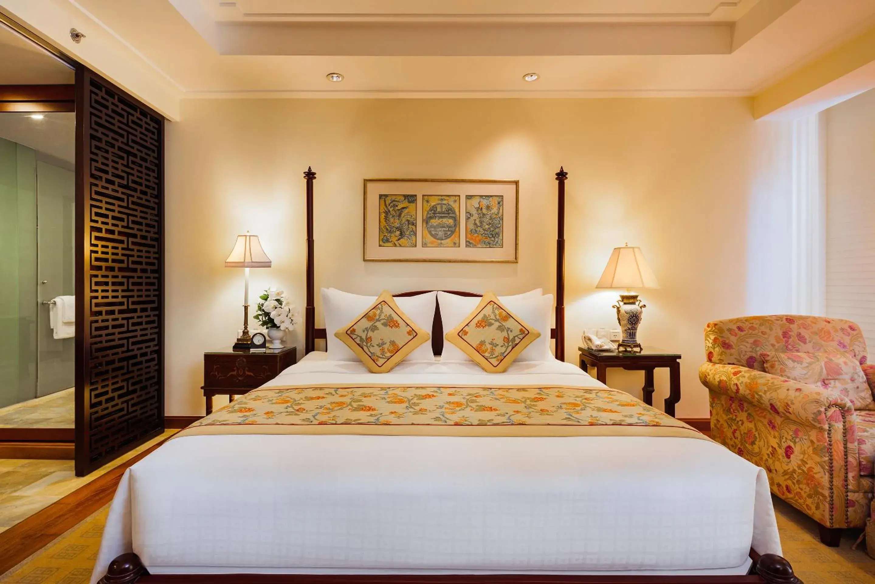 Bed in Indochine Palace Bed in Indochine Palace