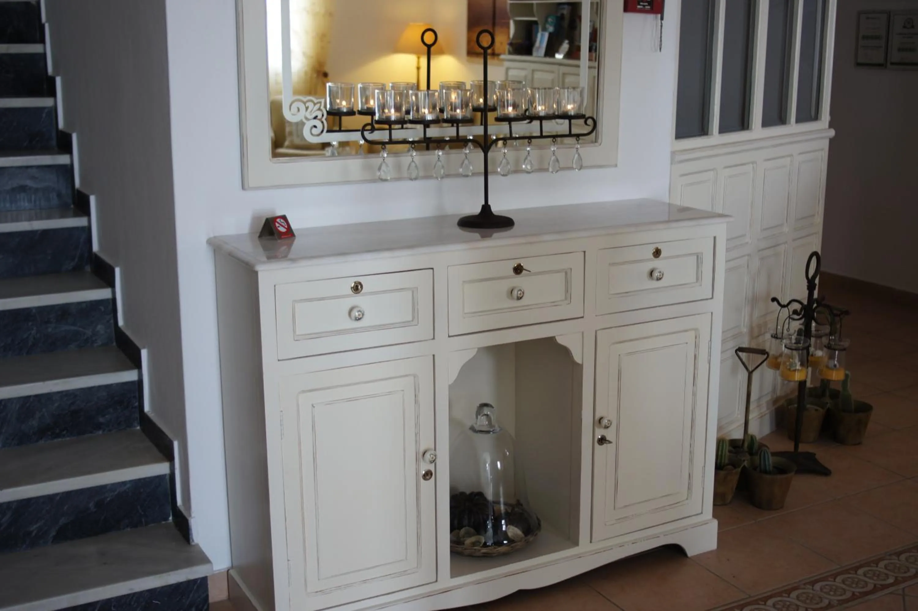 Communal lounge/ TV room in Hotel Cyclades