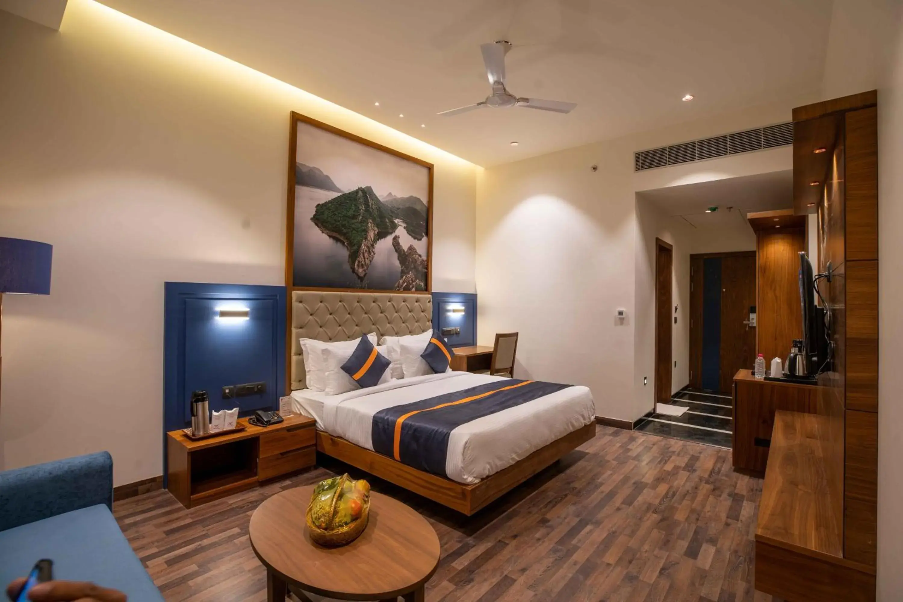 Bedroom, Bed in Raghu Mahal Hotel Bedroom, Bed in Raghu Mahal Hotel