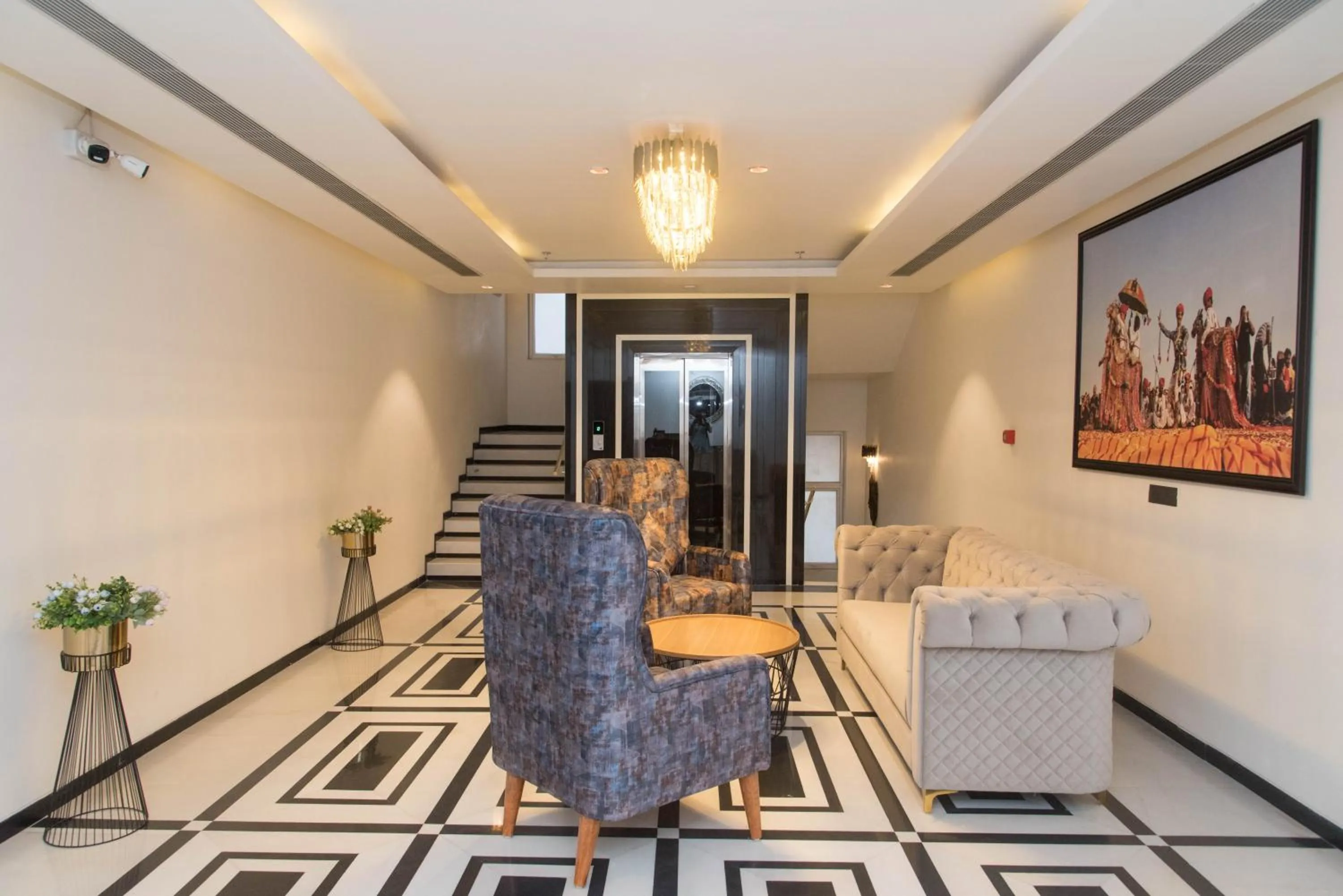 Lobby or reception in Raghu Mahal Hotel