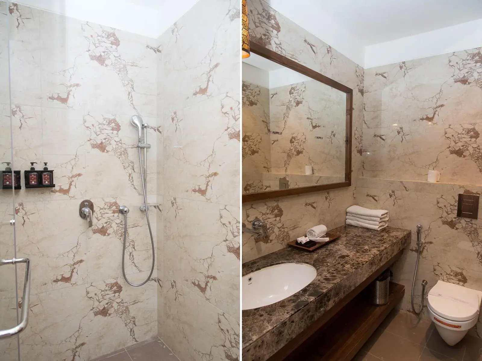 Bathroom in Raghu Mahal Hotel Bathroom in Raghu Mahal Hotel