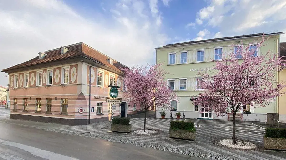 Hametner mit Innviertlerhaus mit Thermenzugang Hametner mit Innviertlerhaus mit Thermenzugang