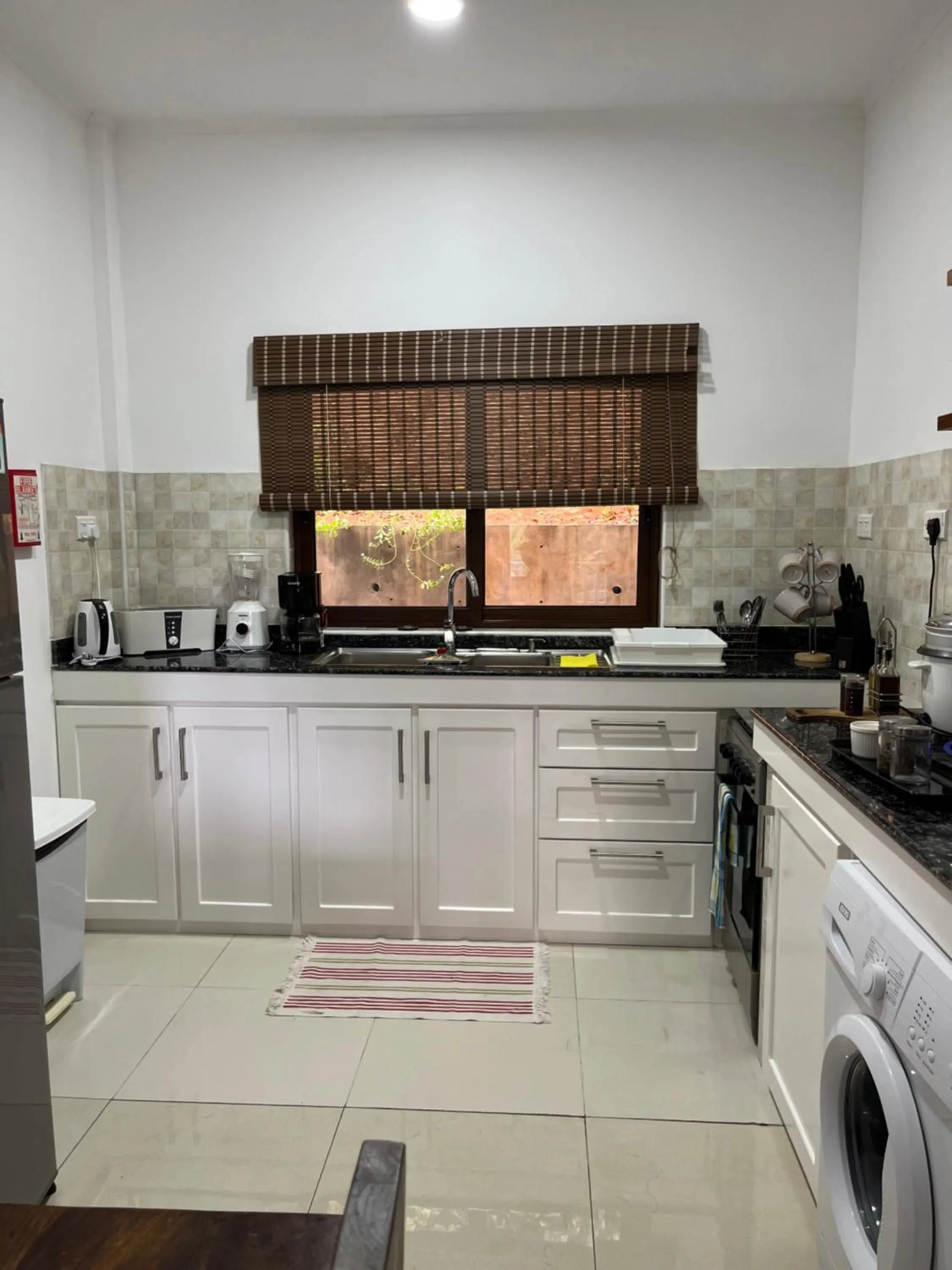 Kitchen or kitchenette in Kanasuk Self catering Apartments