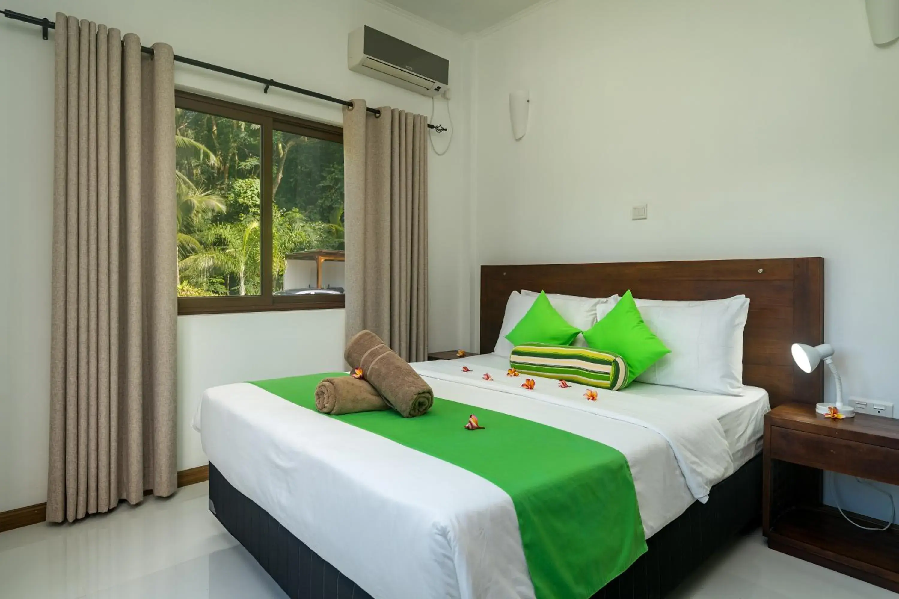 Bed in Kanasuk Self catering Apartments Bed in Kanasuk Self catering Apartments