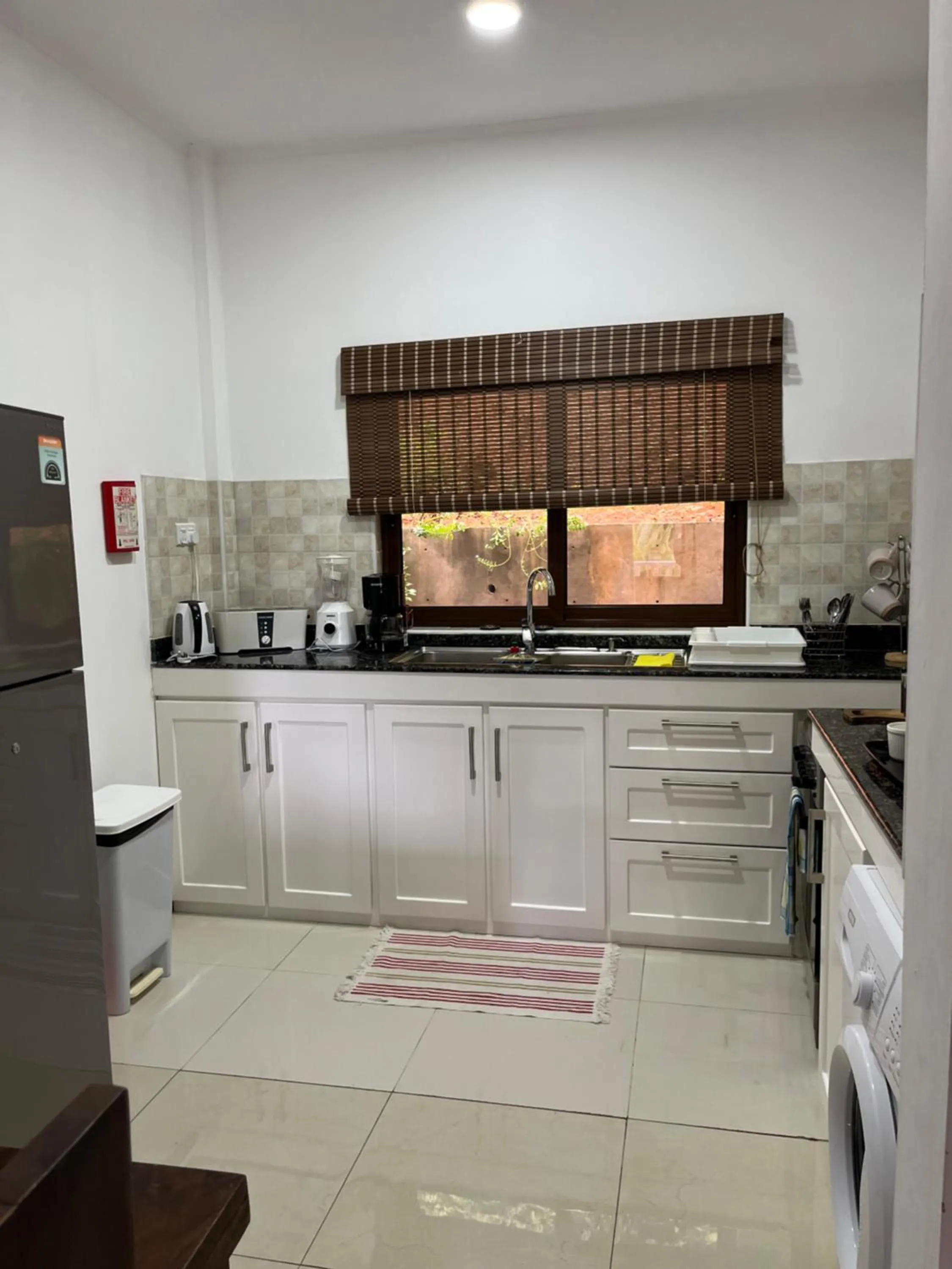 Kitchen or kitchenette in Kanasuk Self catering Apartments