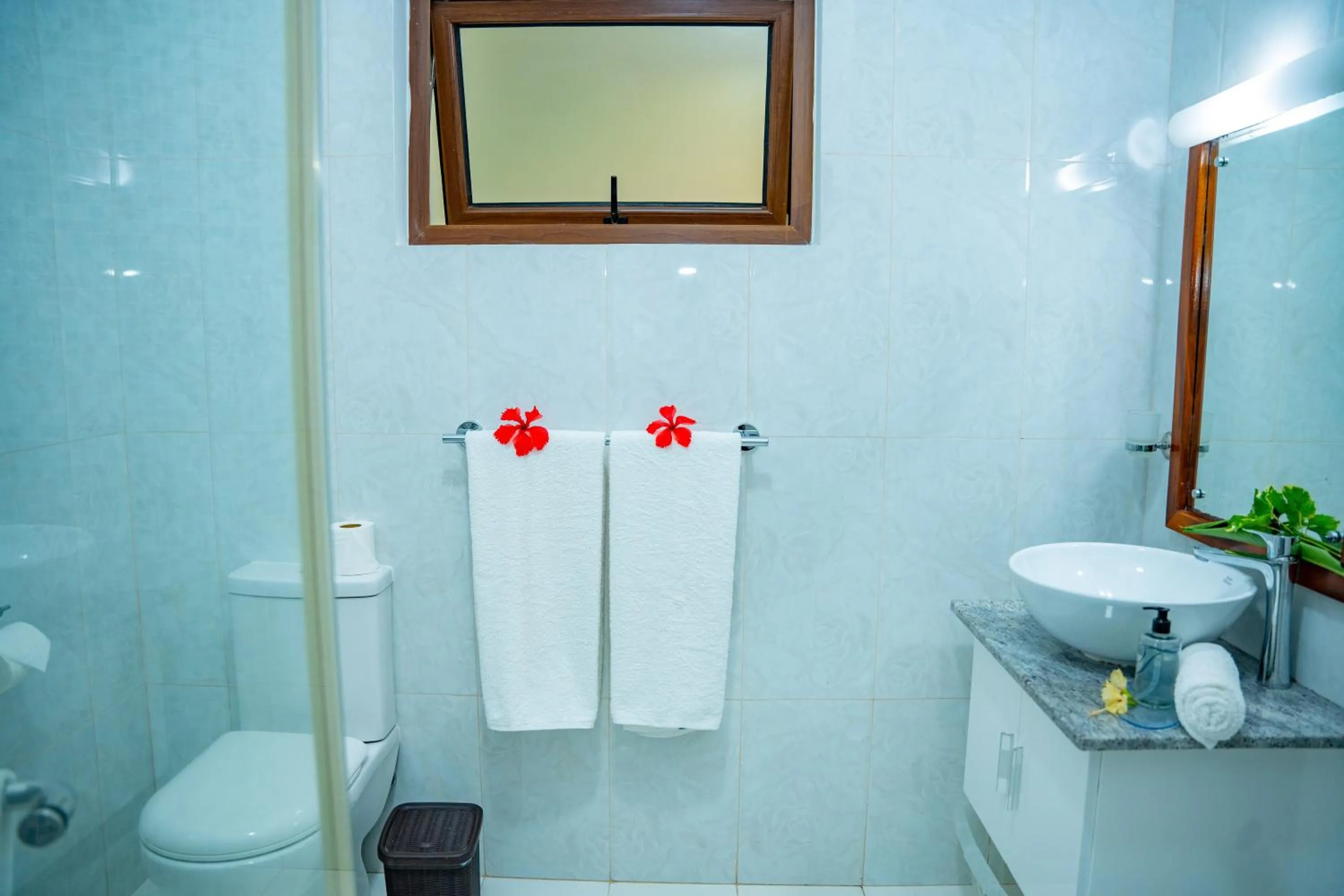 Bathroom in Kanasuk Self catering Apartments