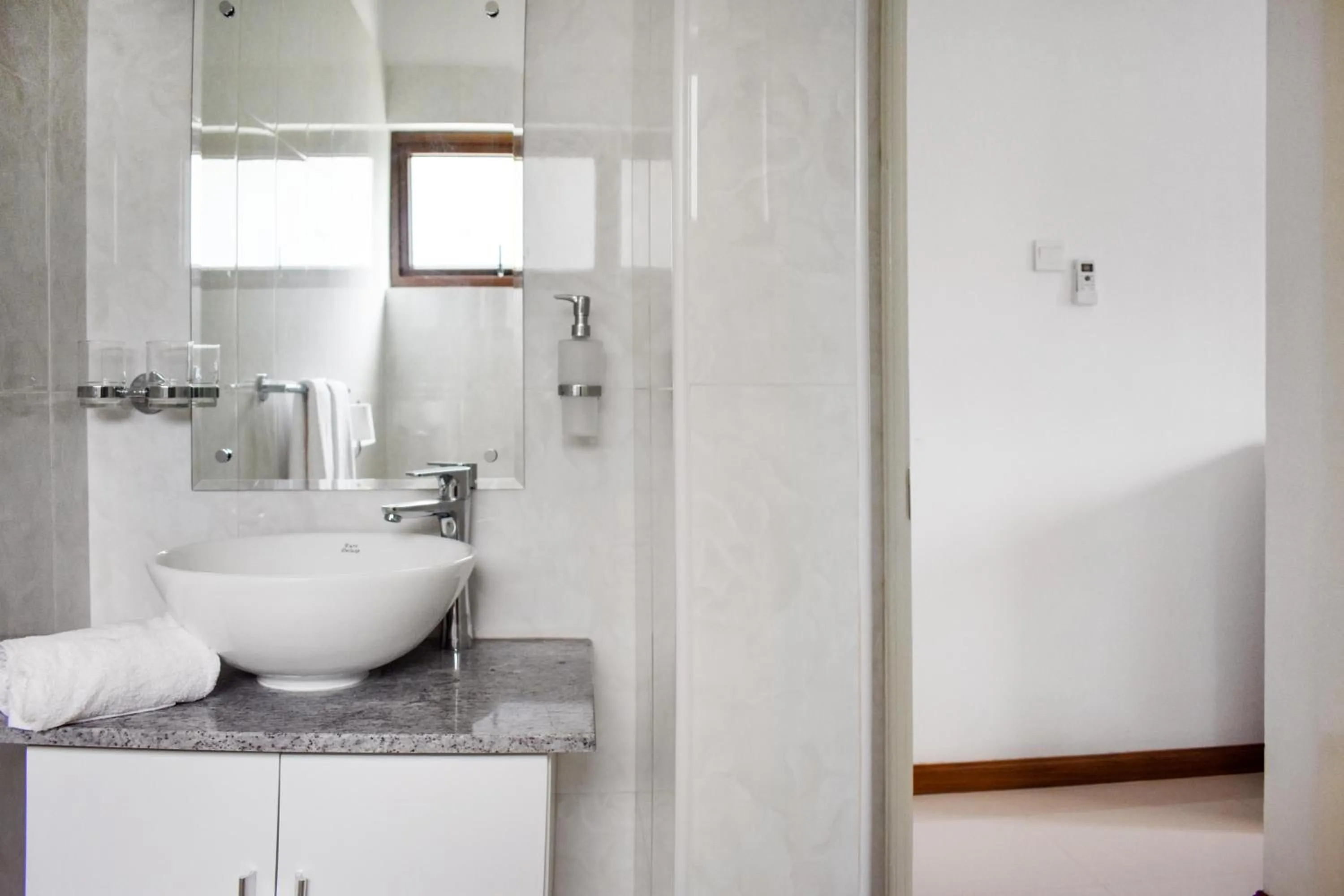 Bathroom in Kanasuk Self catering Apartments